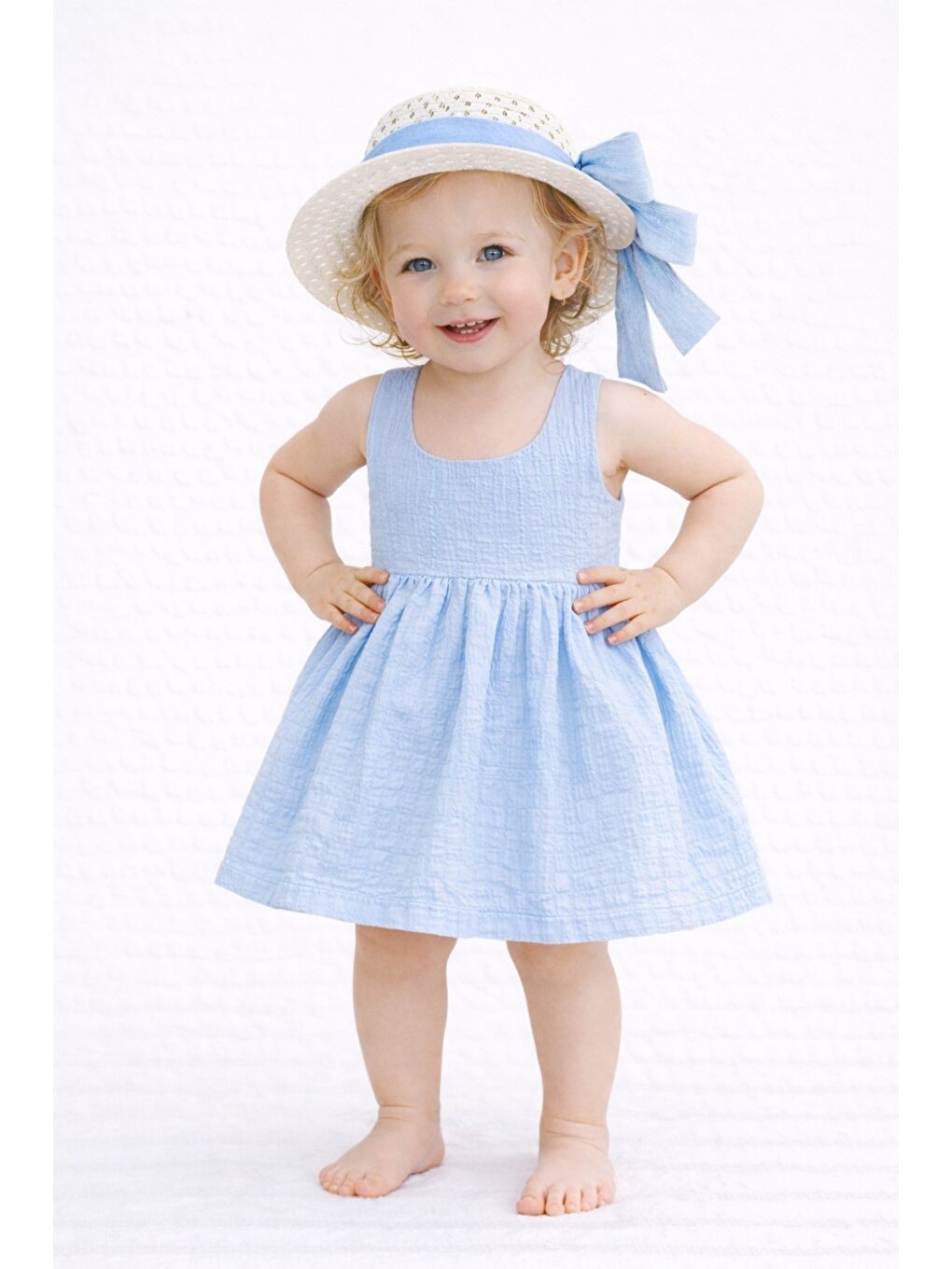 Mavi Tatlı Kız Bebek Yazlık Fiyonklu Şapkalı Pamuklu 2'li elbise