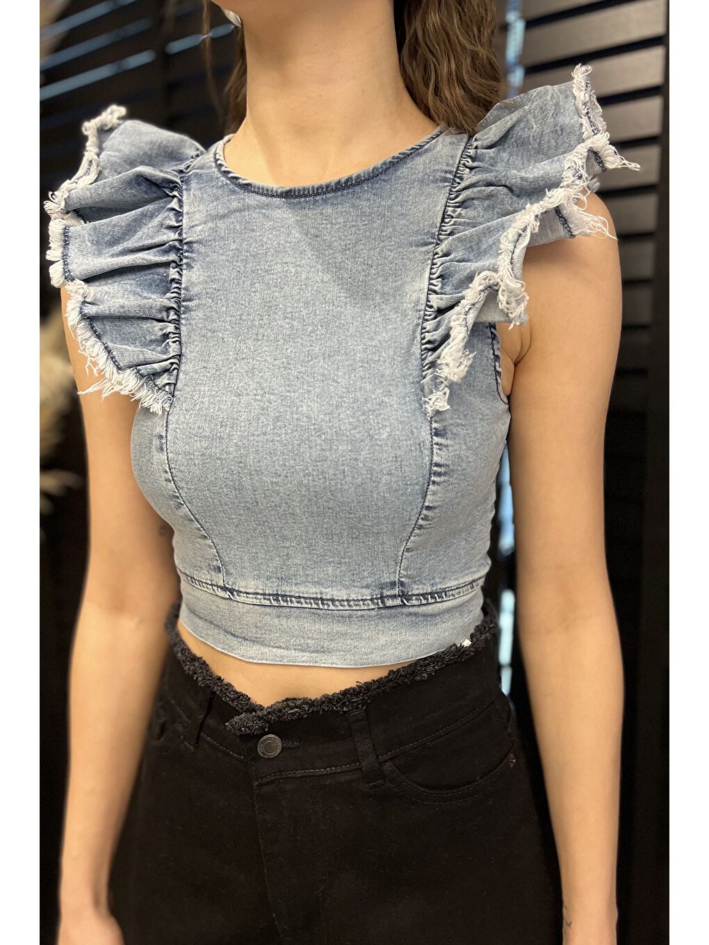 Mavi Kadın Omuz Fırfırlı Sırt Fermuarlı Jean Jean Bluz-3