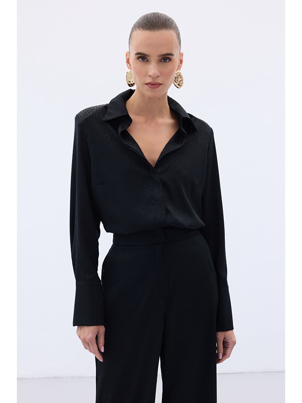 Jakarlı Düz Gömlek - Siyah-3