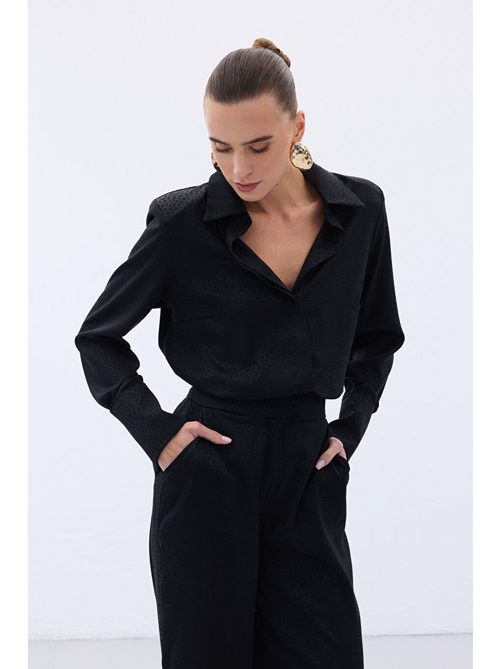 Jakarlı Düz Gömlek - Siyah-5