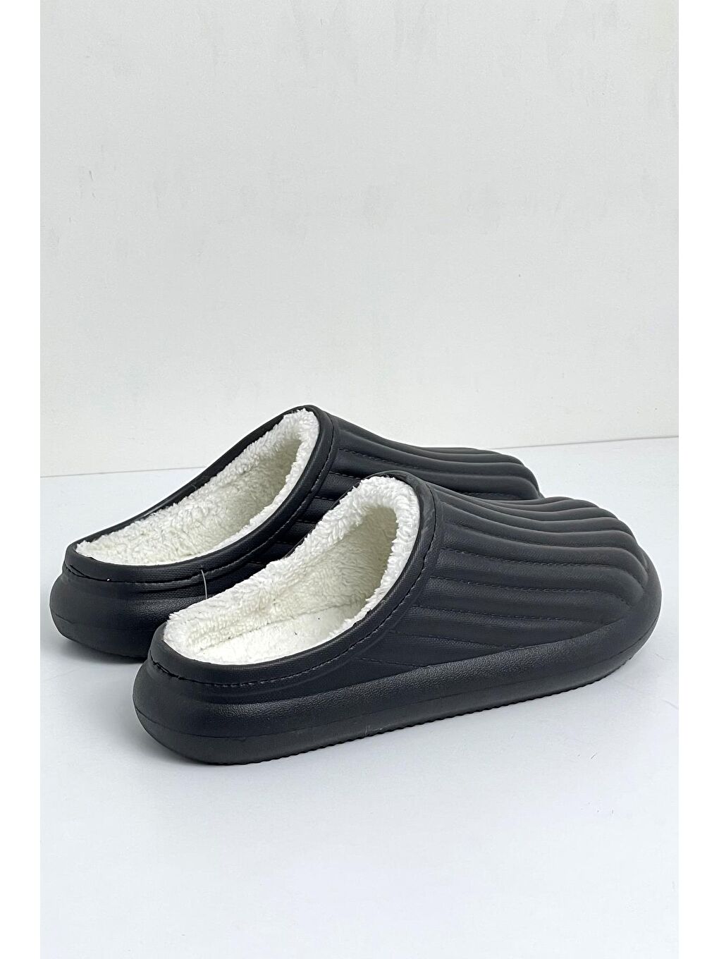 Siyah FLORA Kapalı İçi Yünlü Unisex Ev Terliği Kışlık Terlik Su Geçirmez-5