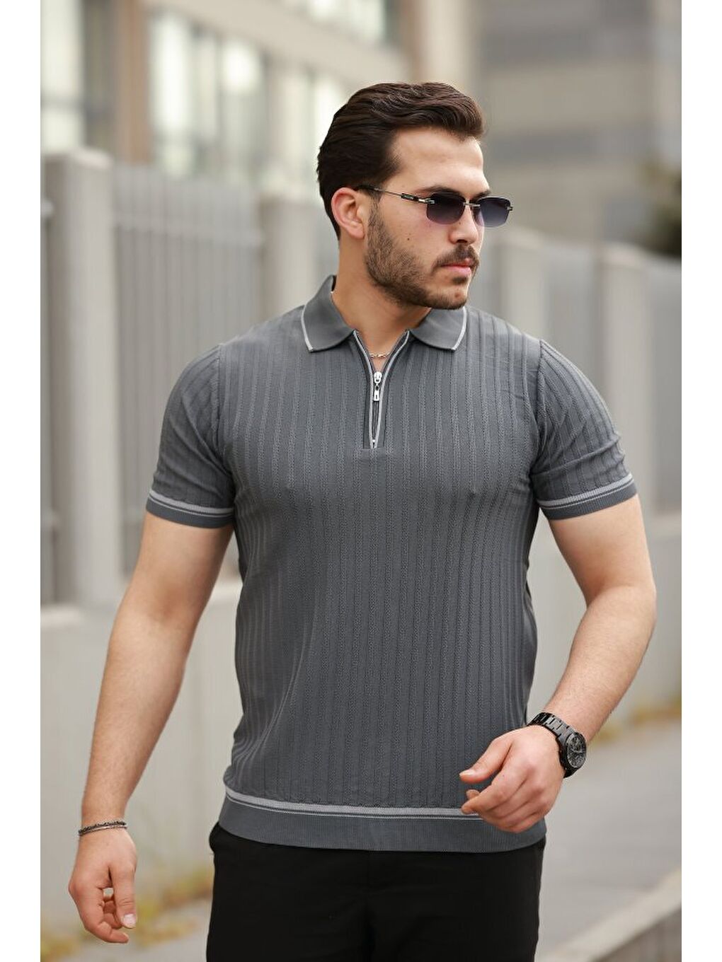 Antrasit Erkek Fermuarlı Yakalı Kısa Kollu T-shirt