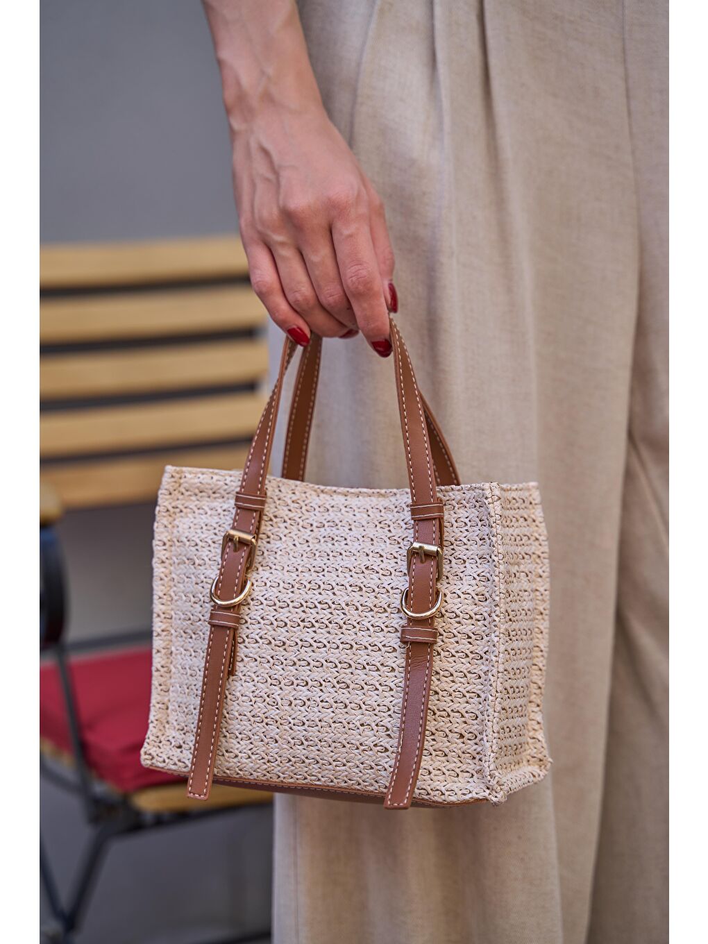 Kahverengi Hasır Detaylı Tokalı El Ve Omuz Çantası Krem Taba-2