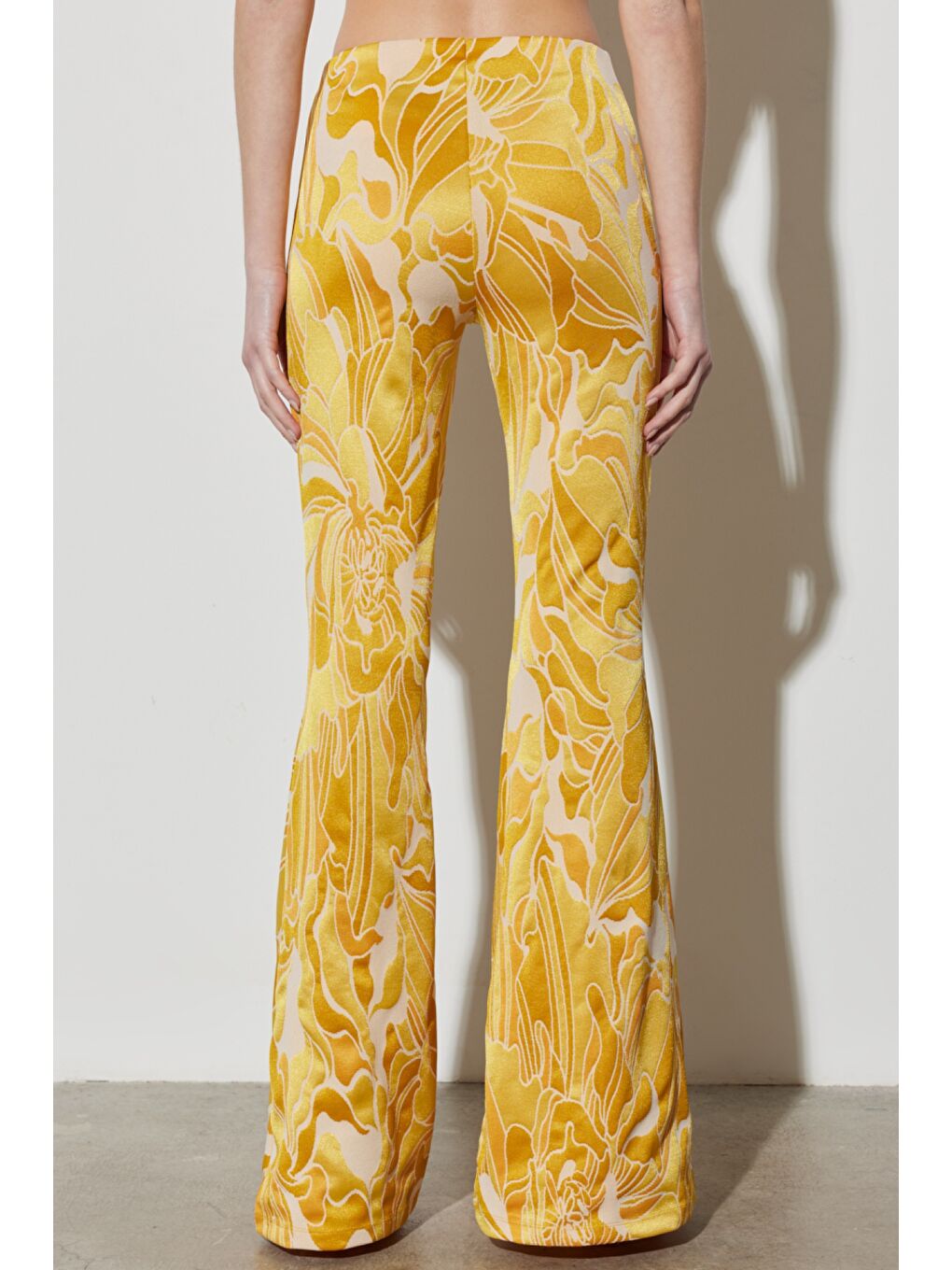 Flare Fit Yüksek Bel İspanyol Paça Desenli Sarı Esnek Pantolon-4