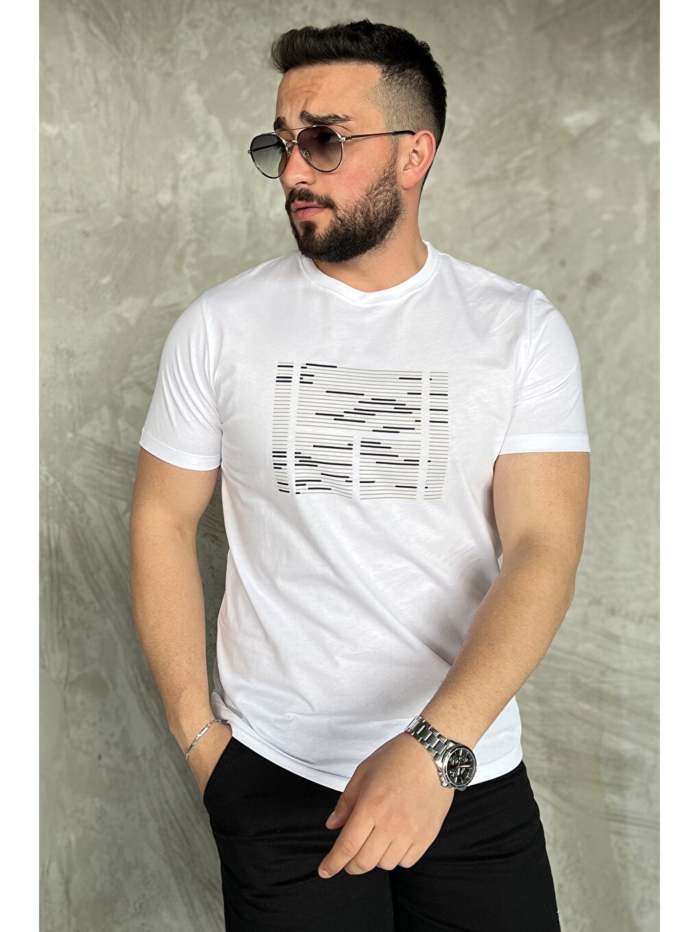 Beyaz Bisiklet Yaka Ön Baskılı Erkek Tişört