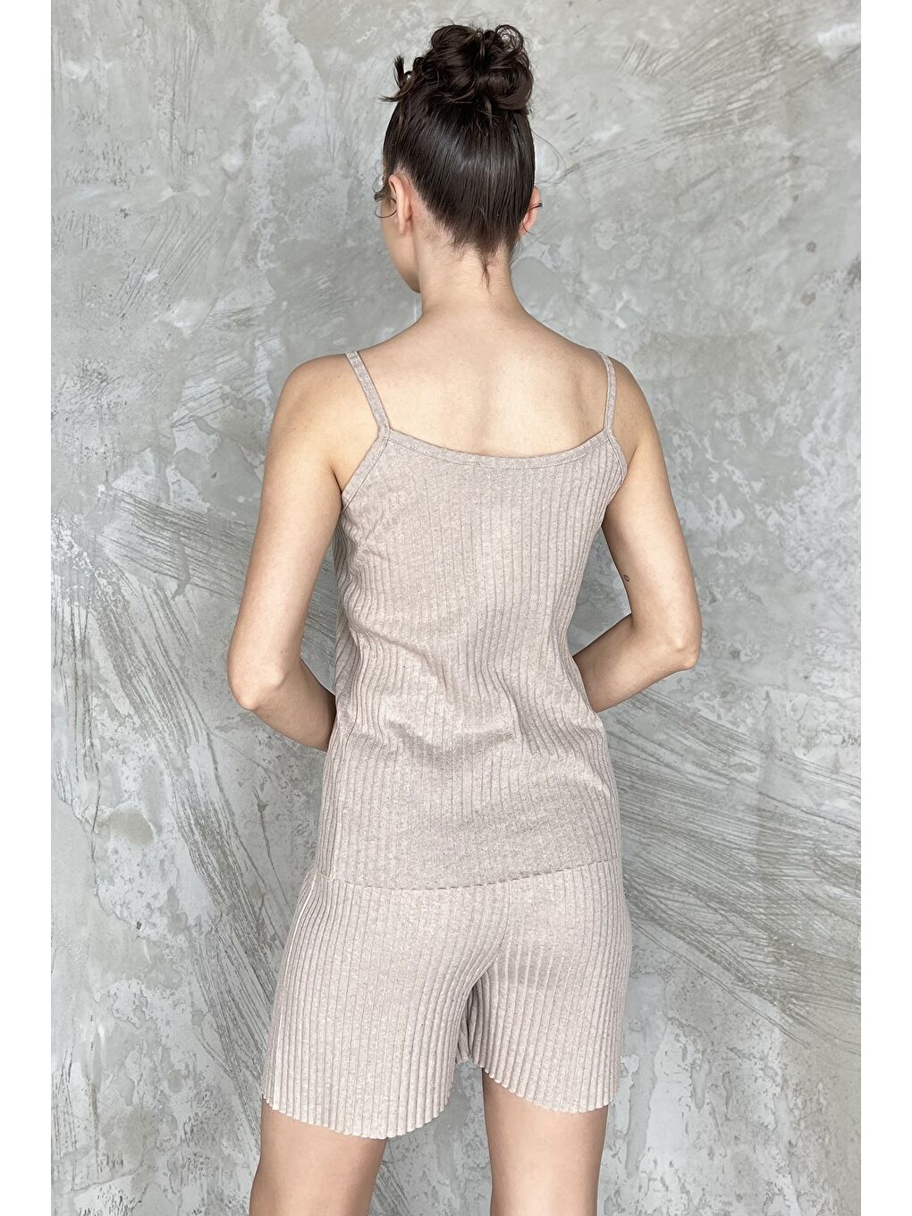 Bej Kadın Kendinden Çizgi Desenli Şortlu İkili Takım-2