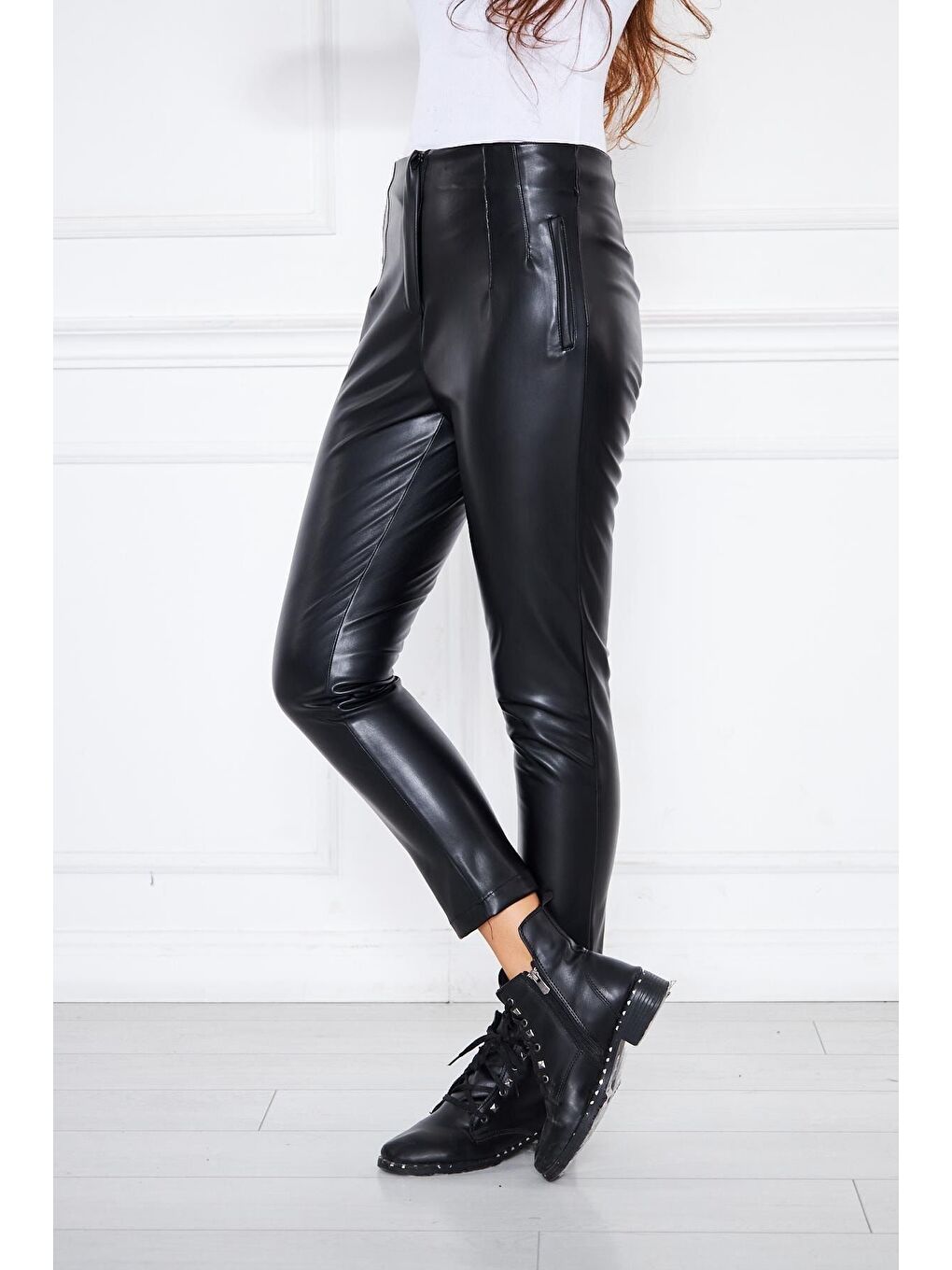 Siyah Kadın Deri Cepsiz Pantolon-3