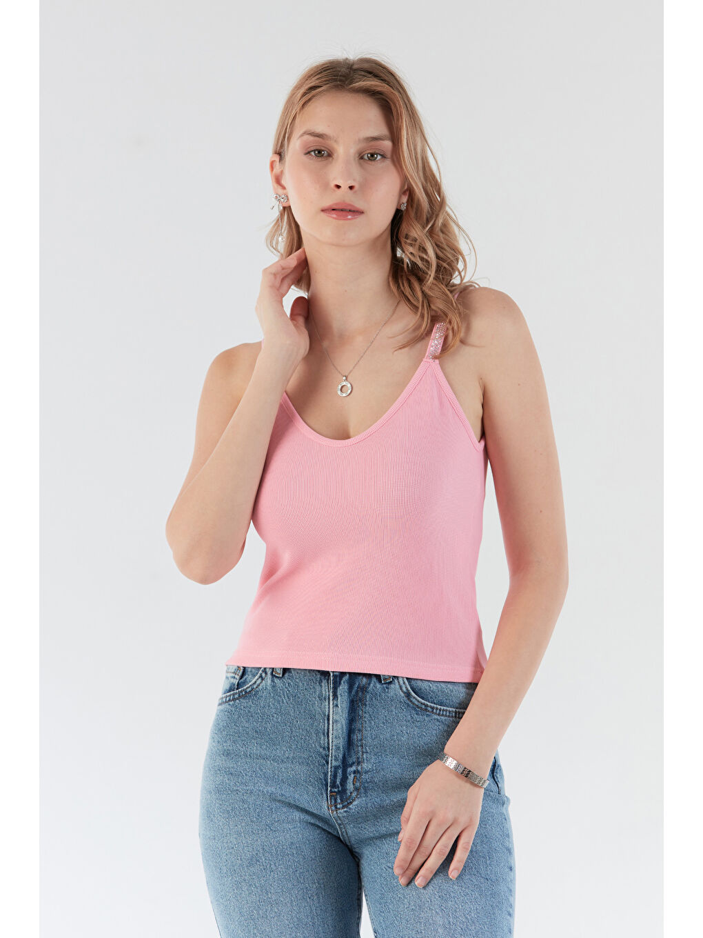 Pembe Fitilli Askıları Taş Detaylı V Yaka Bluz-3