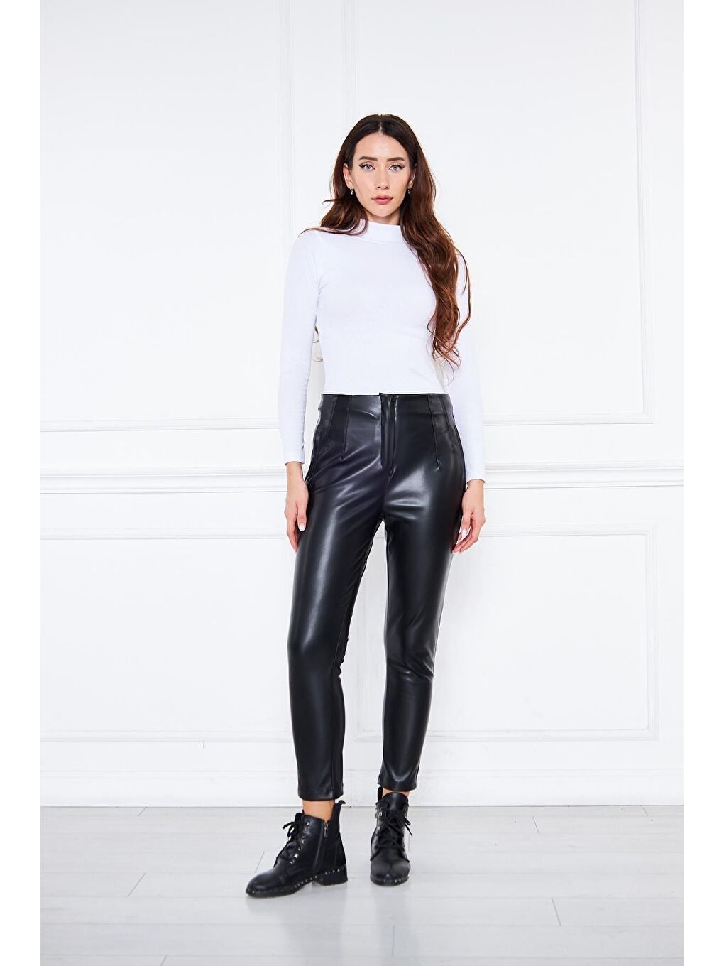 Siyah Kadın Deri Cepsiz Pantolon-4