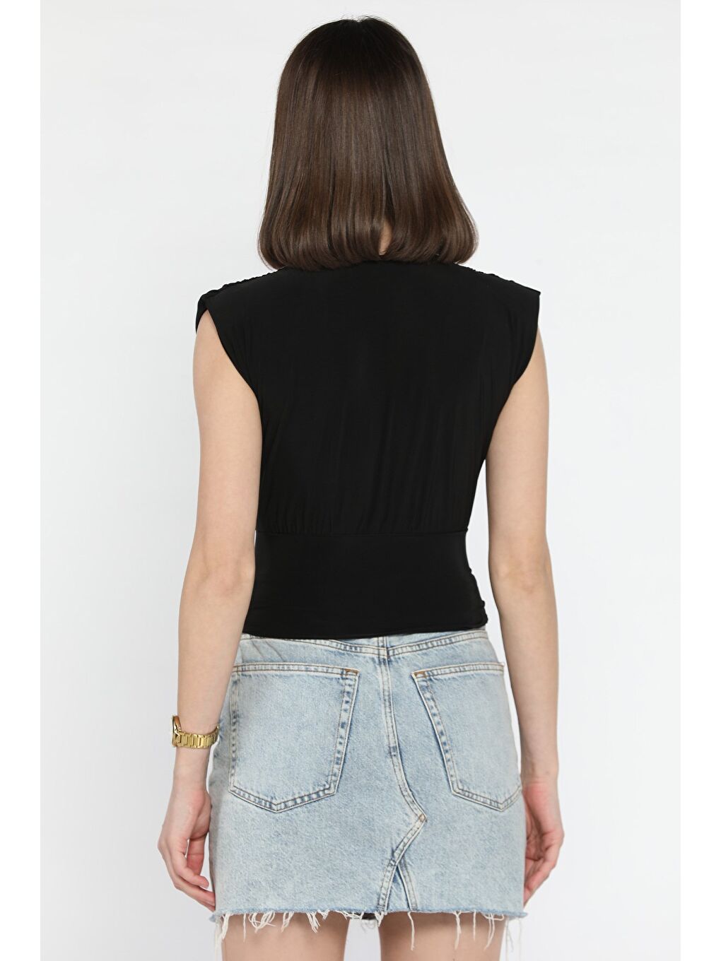 Siyah Kadın Kruvaze Yaka Düğme Detaylı Pileli Bluz-2