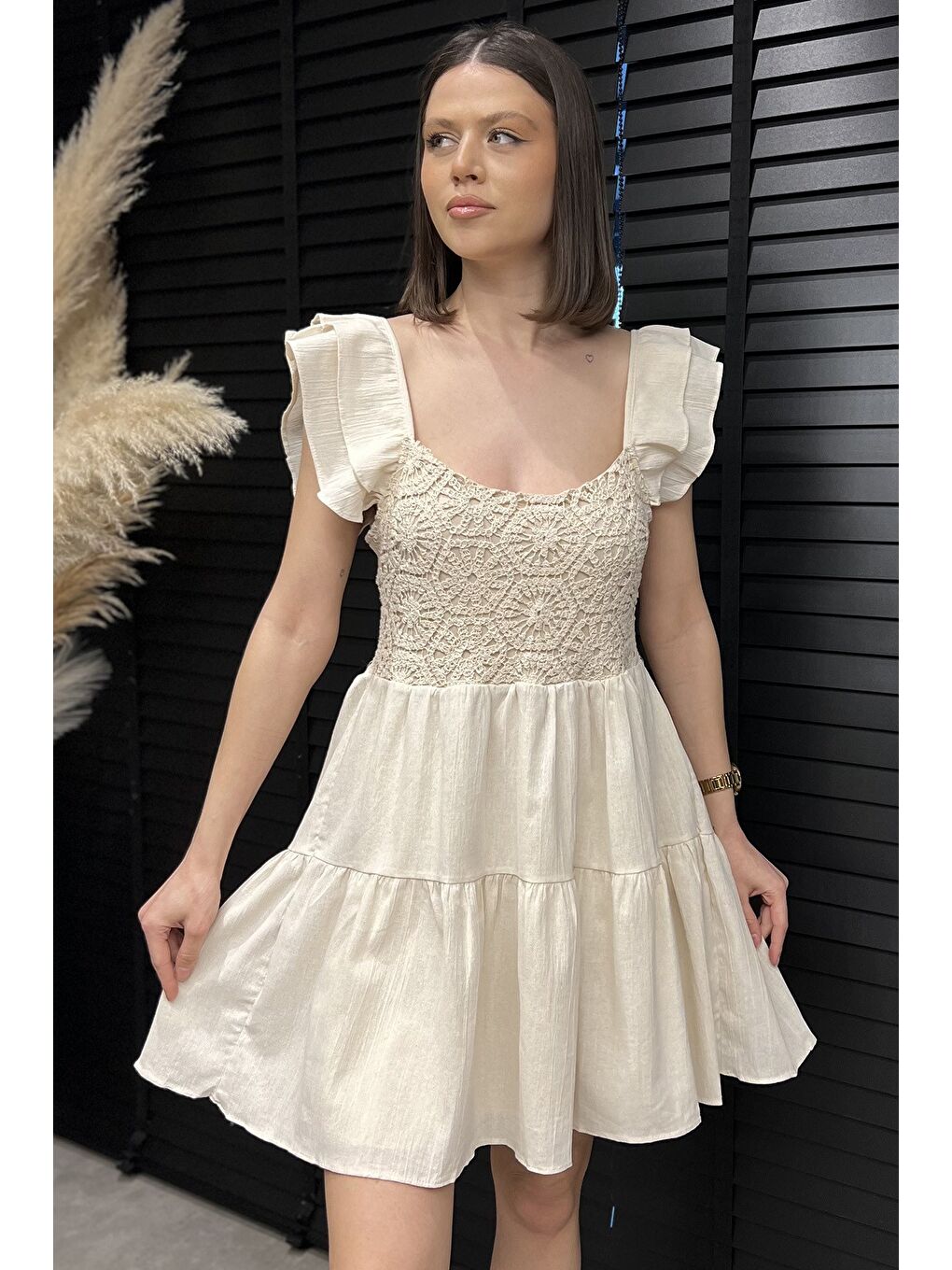 Bej Güpürlü Sıfır Kol Keten Elbise