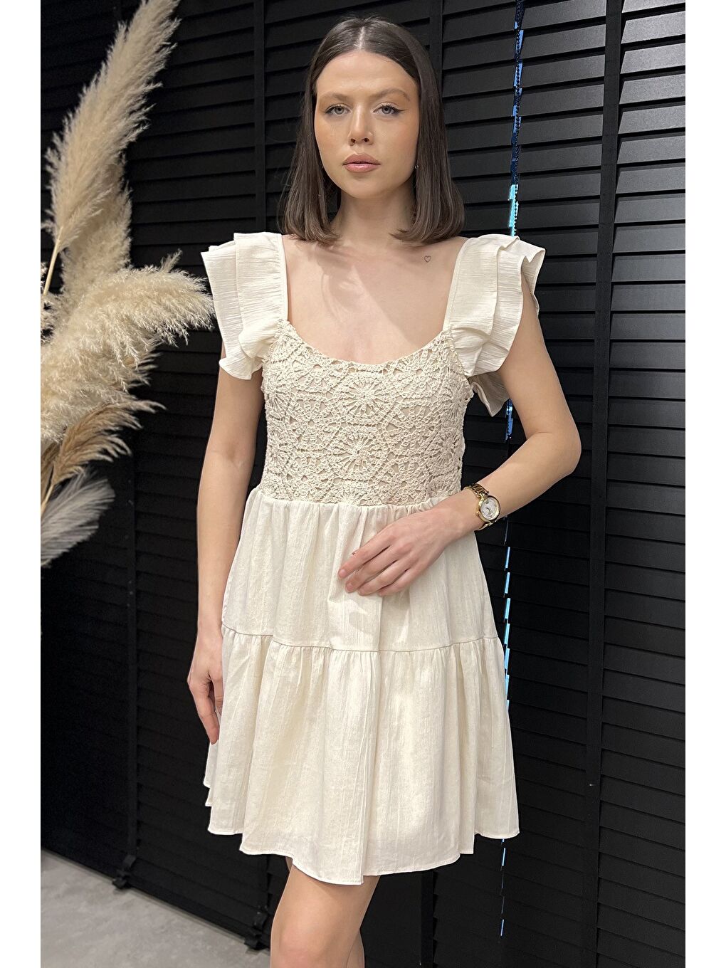 Bej Güpürlü Sıfır Kol Keten Elbise-1