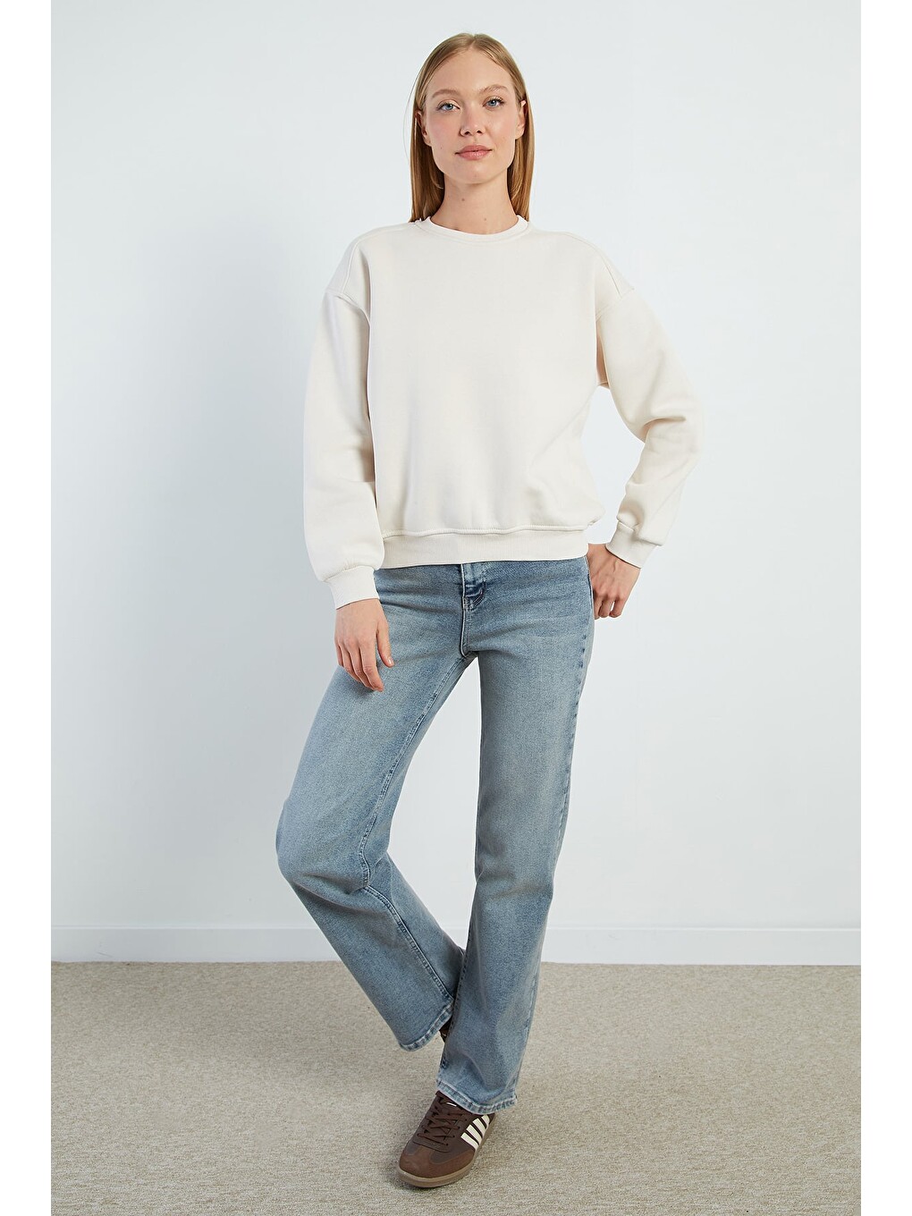 Bej 3 İplik Basic Bisiklet Yaka Oversize Sweatshirt-1