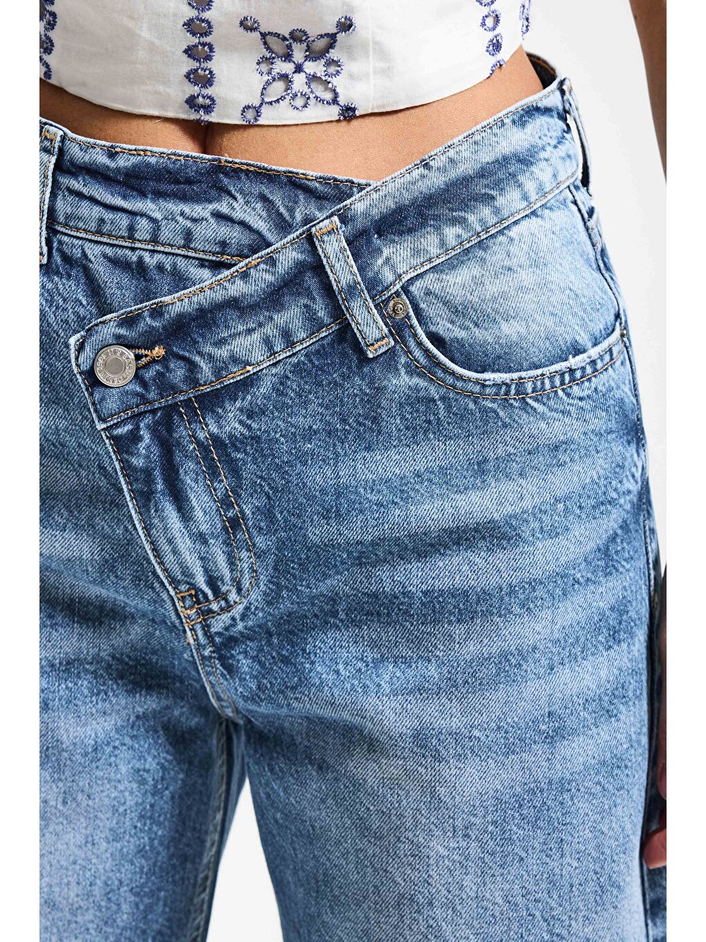 Mavi Kadın Jean Rengi 4s6-4 Straight Fit Yüksek Bel Tasarım Denim Jean-1