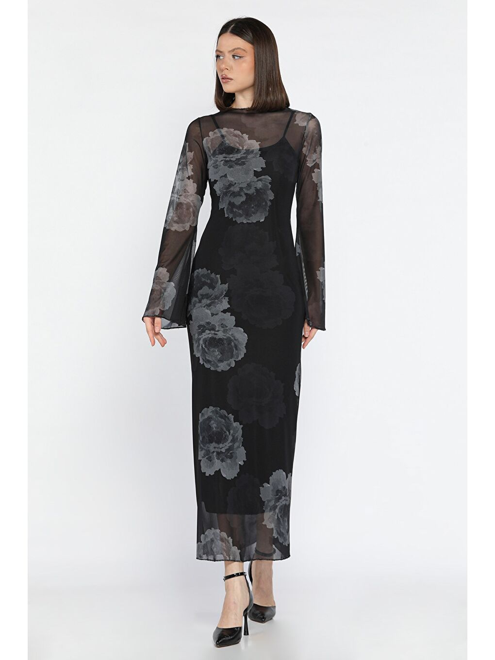 Siyah Gül Desenli İçlik Kombinli Tül Elbise-1