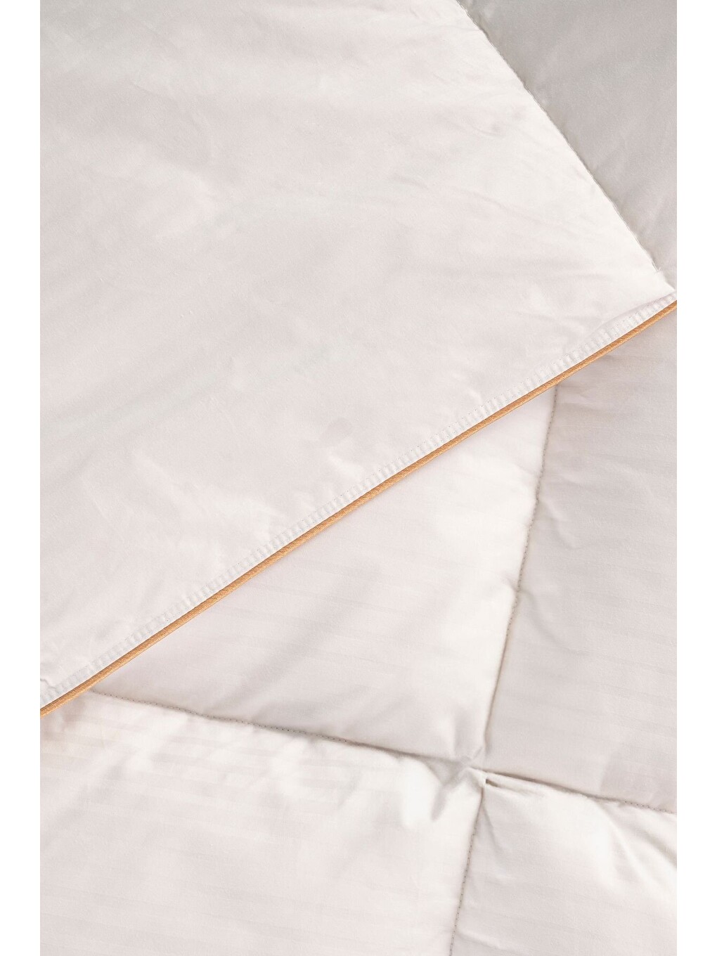 Beyaz Downa 90 Pamuk Kumaş Downa 90 Gıdık Kaz Tüyü Yorgan 195x215 Cm-5