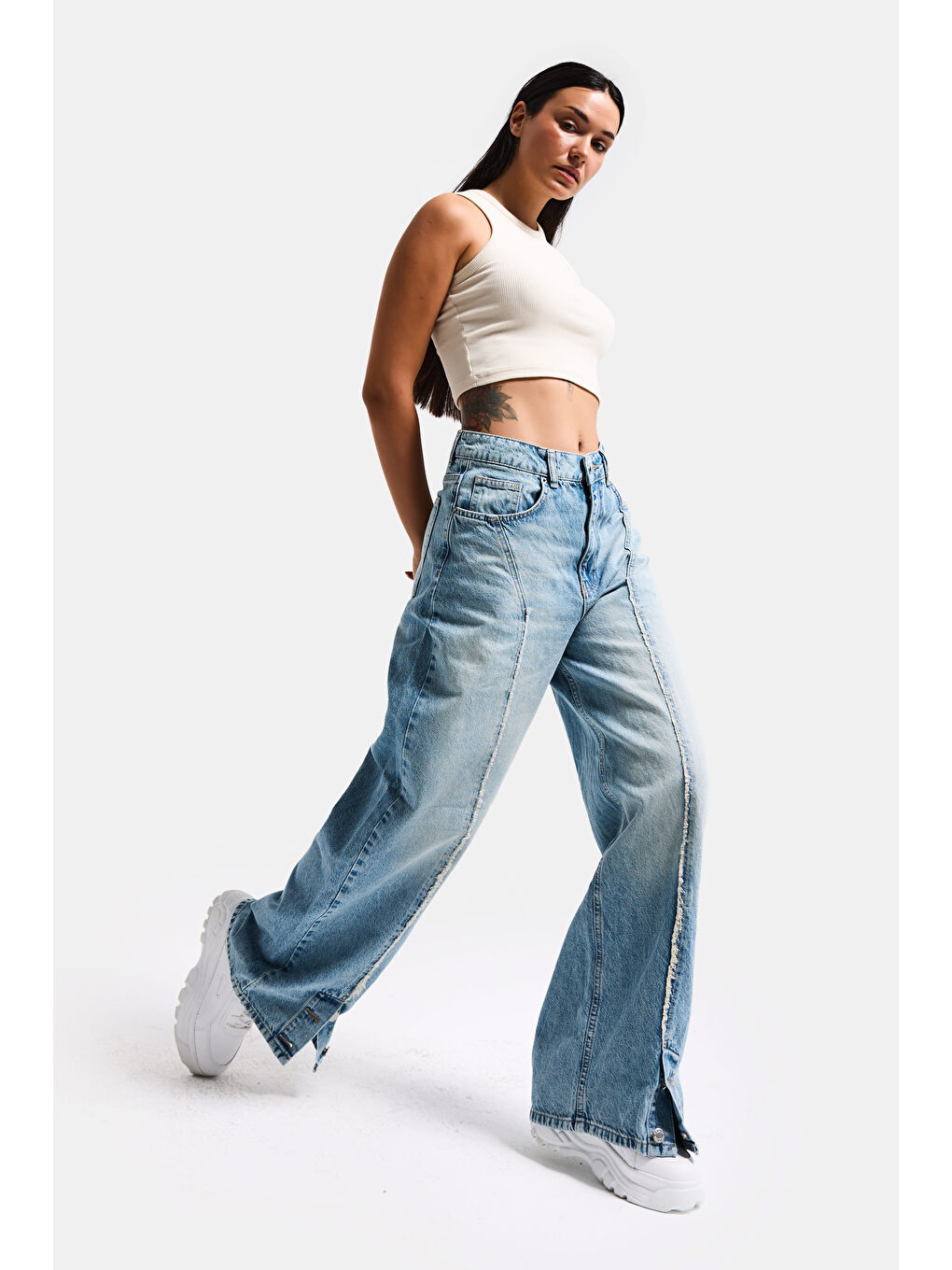 Mavi Kadın Jean Rengi 4s6-32 Süper Baggy Fit Paça Detaylı Özel Tasarım Denim Jean-1