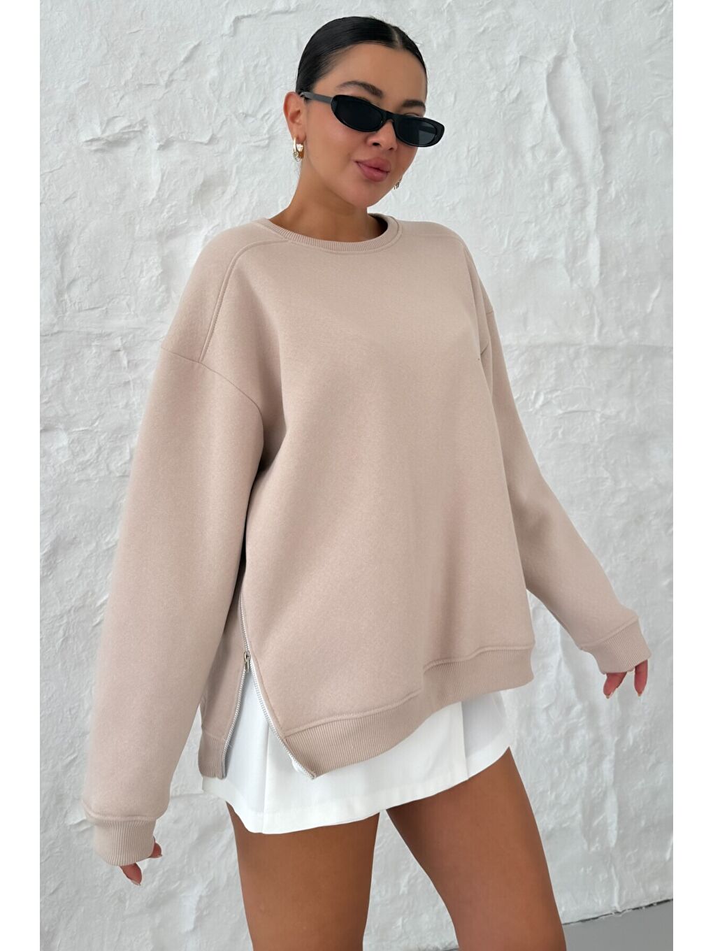 Kadın Bej Bisiklet Yakalı Yanı Yarım Fermuar Detaylı Sweatshirt