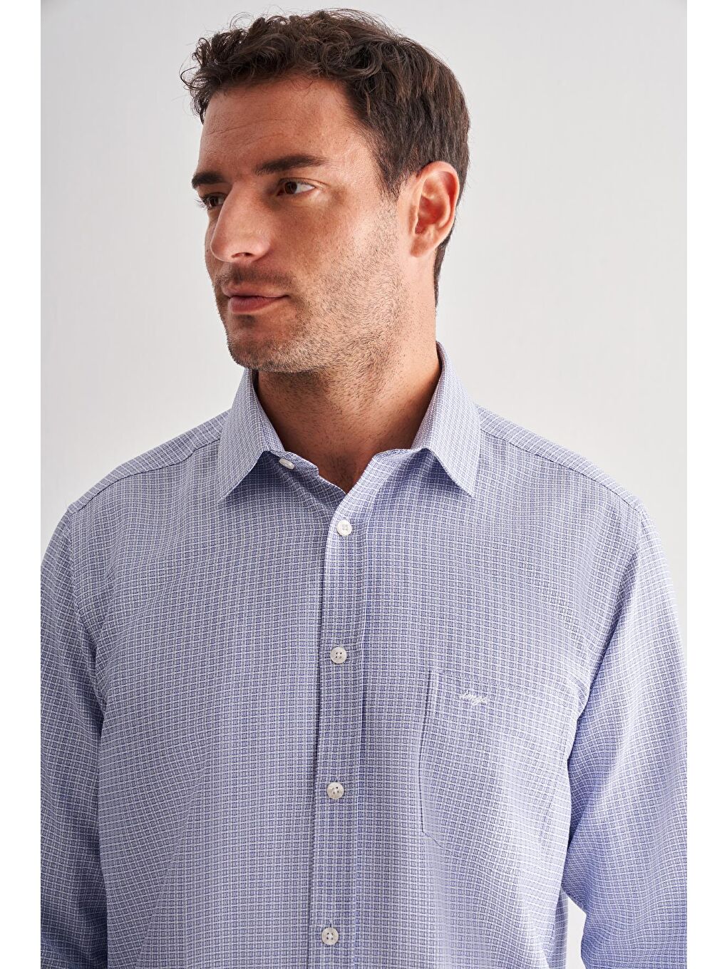 Koyu Lacivert Sert Yaka Uzun Kol Cepli Comfort Fit Classic Gömlek 1004255163-3