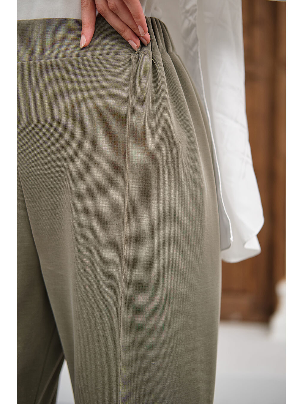 Kadın Önü Çima Detaylı Lastikli Pantolon Yeşil-4