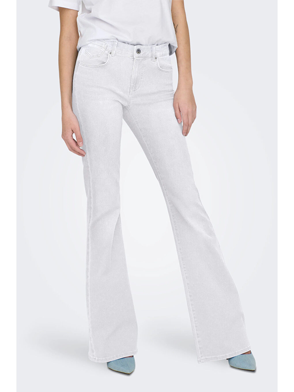 Beyaz Onlreese Pamuklu Slim Fit Normal Bel Geniş Paça Jeans 15309845