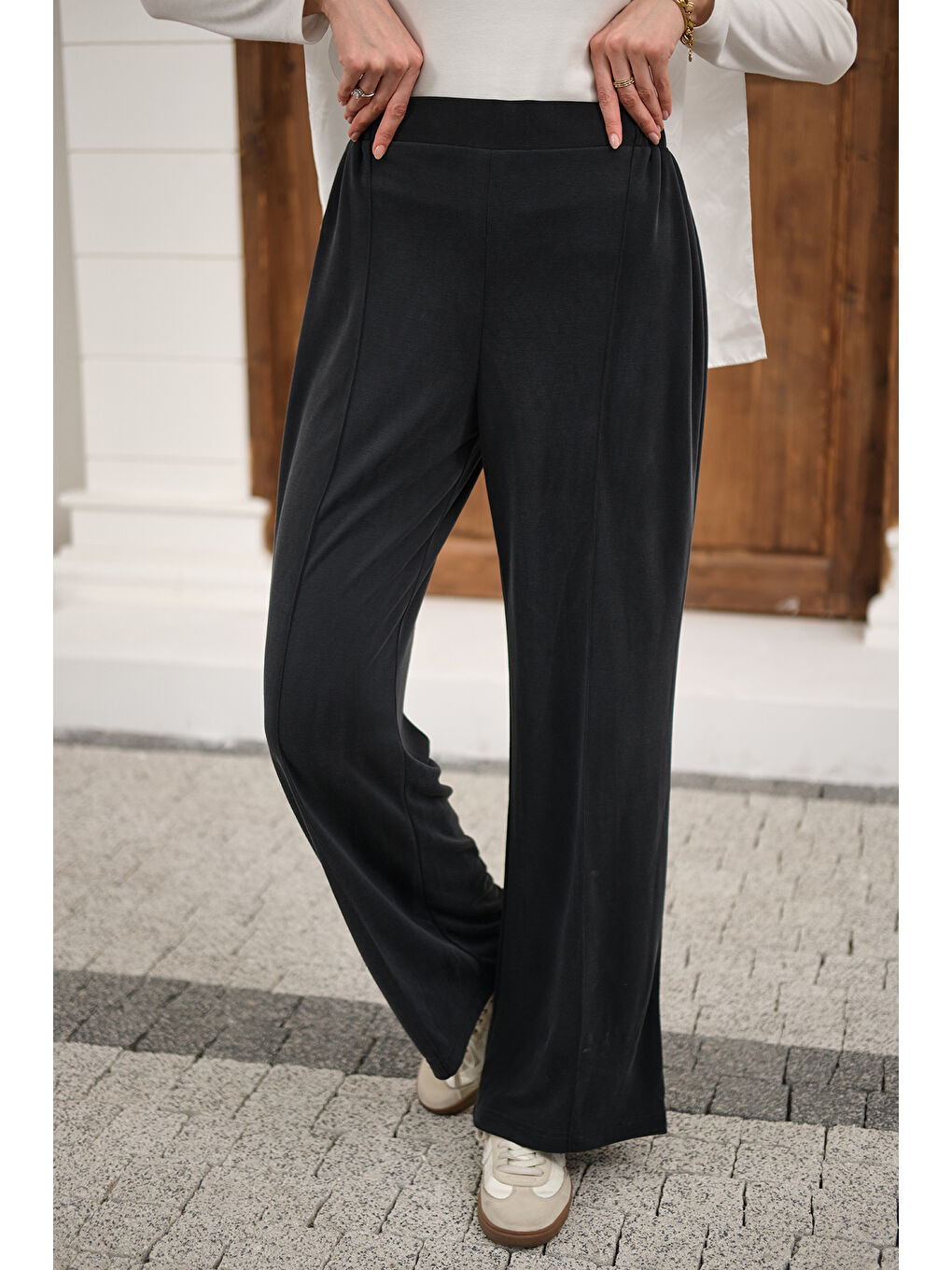 Gri Kadın Önü Çima Detaylı Lastikli Pantolon Füme-1