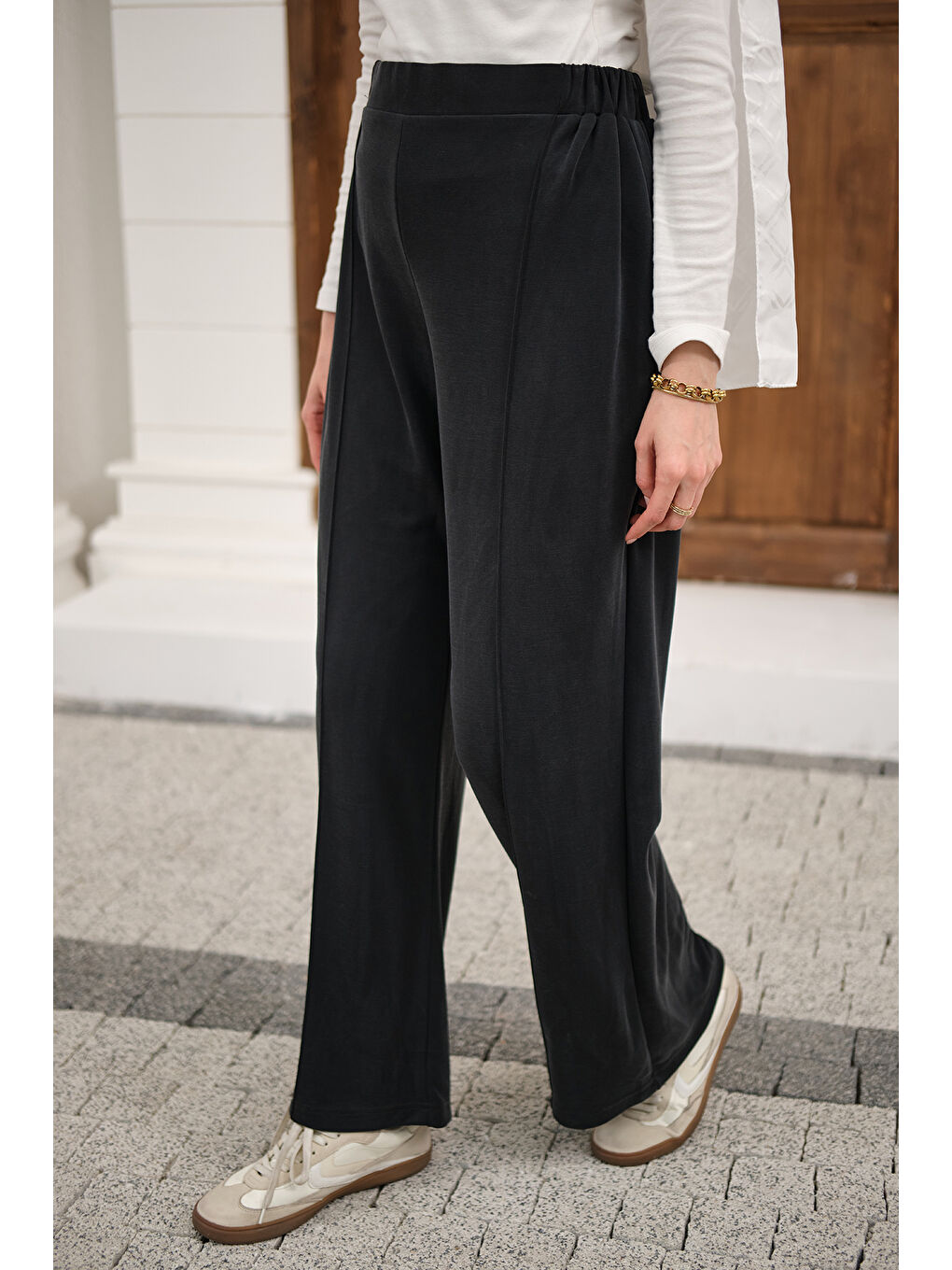 Gri Kadın Önü Çima Detaylı Lastikli Pantolon Füme-2