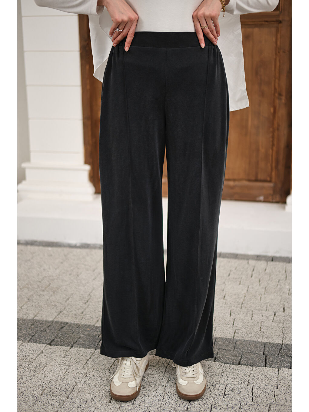 Gri Kadın Önü Çima Detaylı Lastikli Pantolon Füme-3