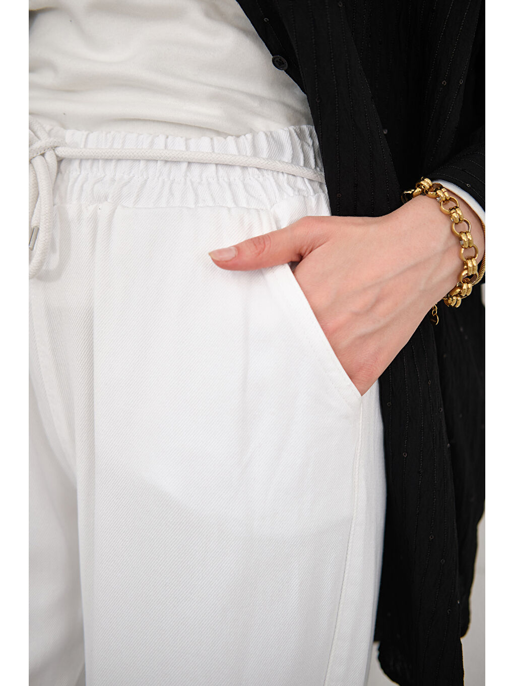 Kadın İp Kemerli Bol Paça Pike Pantolon Beyaz-4