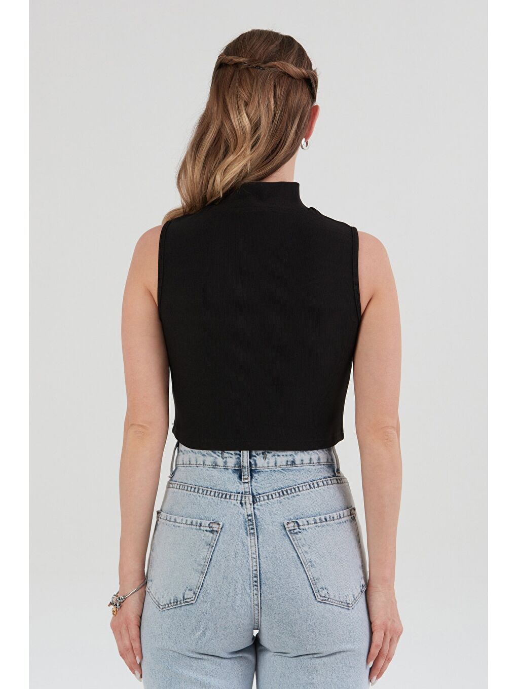 Siyah Çizgili Önü Fermuarlı Kolsuz Crop Bluz-3