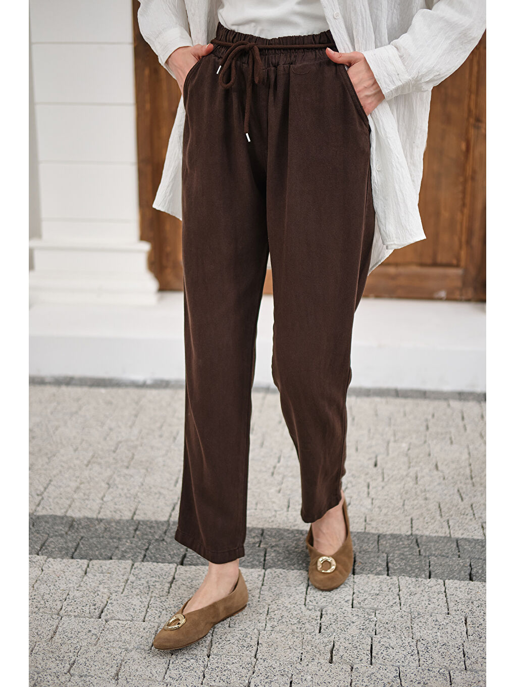 Kadın İp Kemerli Bol Paça Pike Pantolon Kahverengi-1