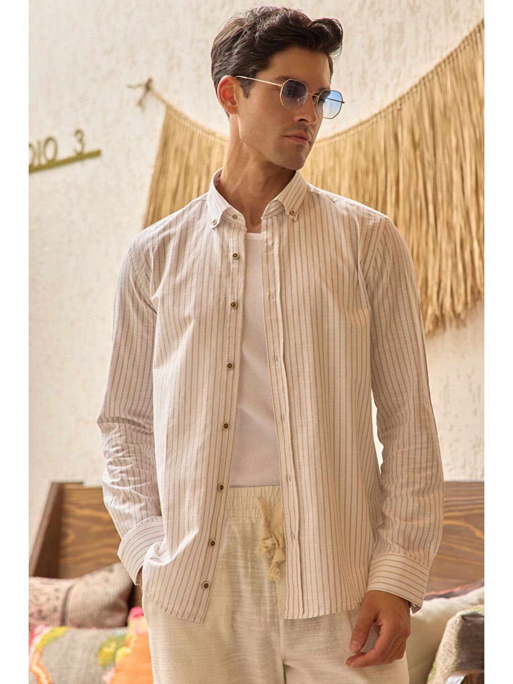 Bej Onan Erkek Klasik Gömlek Modern Slim Fit Keten Görünümlü İnce Çizgili Desen-7