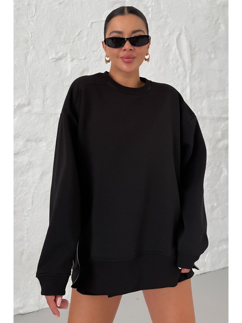 Kadın Siyah Bisiklet Yakalı Yanı Yarım Fermuar Detaylı Sweatshirt