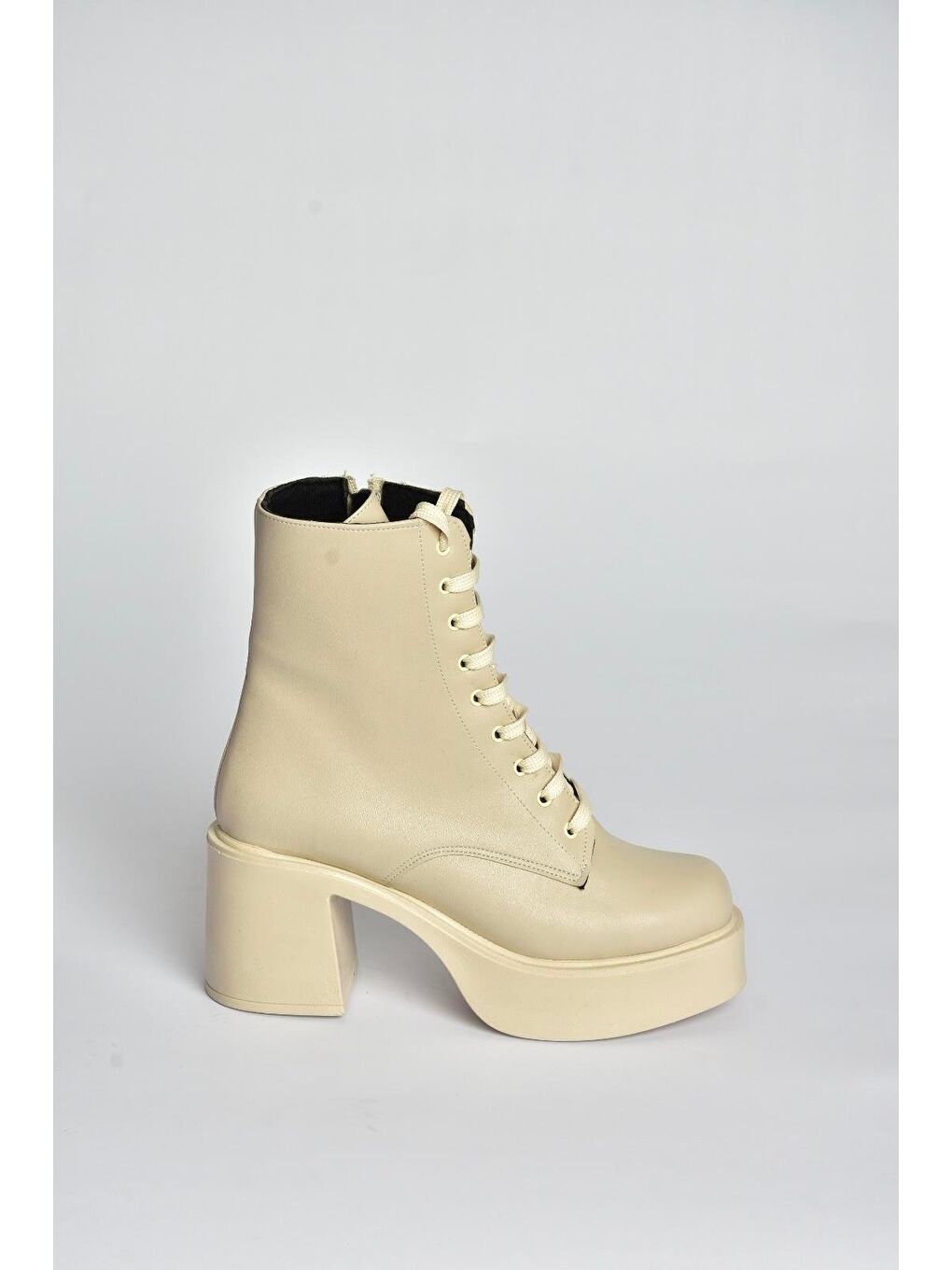 Bej Kadın Bot V726681509-7