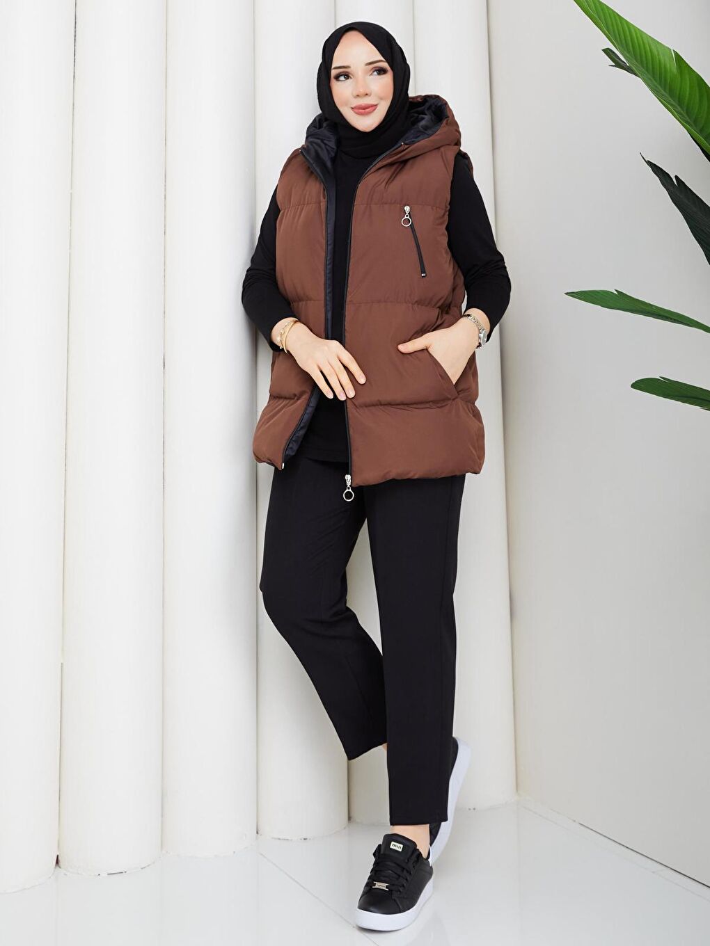 Kahverengi Kadın Fermuarlı Cepli Kapüşonlu Kahve Şişme Yelek-6