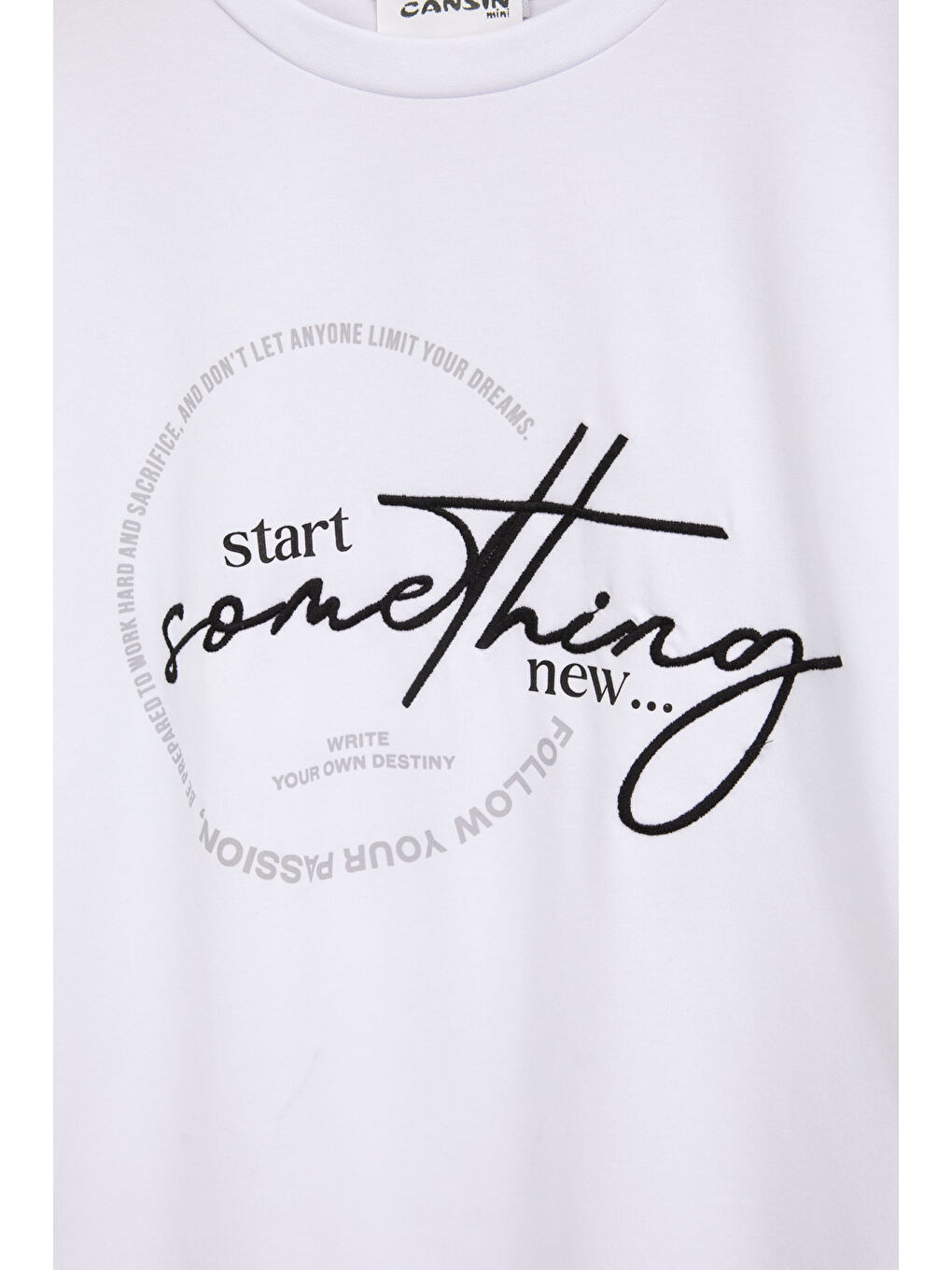 Ekru Yazı Nakışlı Sırtı Baskılı Erkek Çocuk Bisiklet Yaka Tişört 20899-1