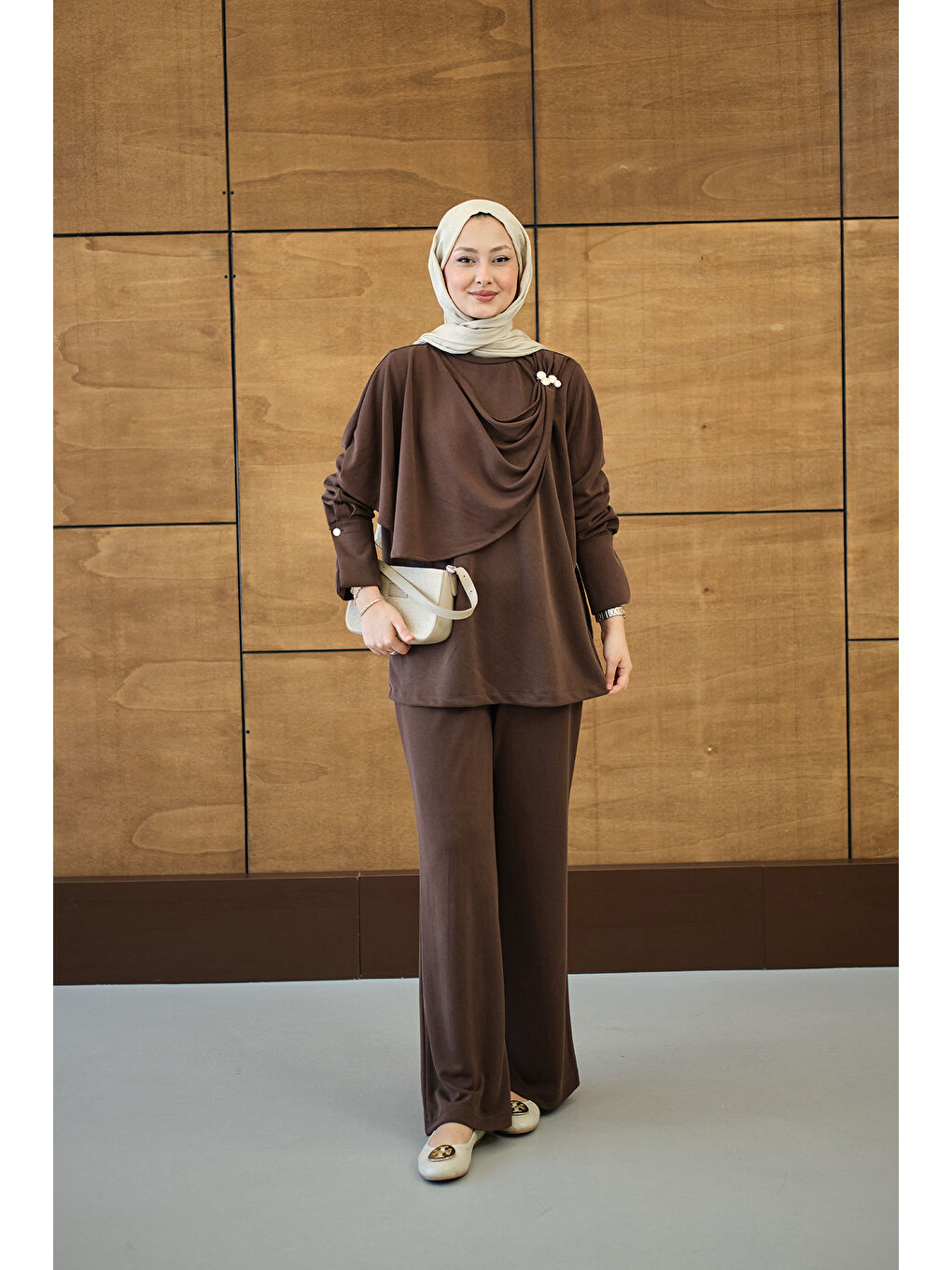 Kadın Yandan Düğme Detaylı Takım Kahverengi-3