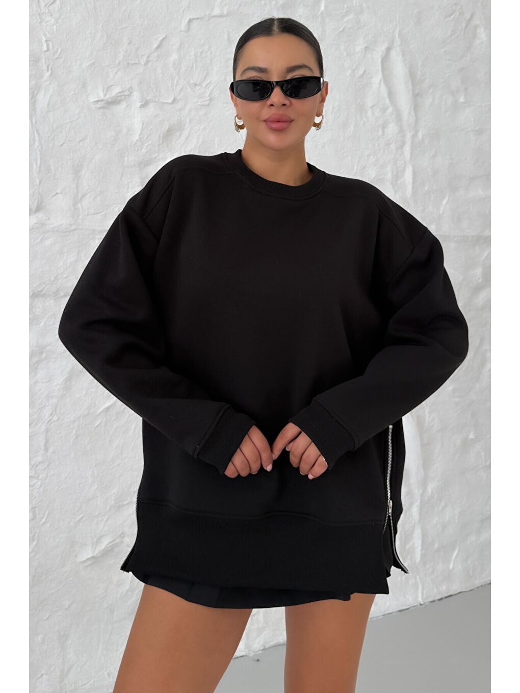 Kadın Siyah Bisiklet Yakalı Yanı Yarım Fermuar Detaylı Sweatshirt-4