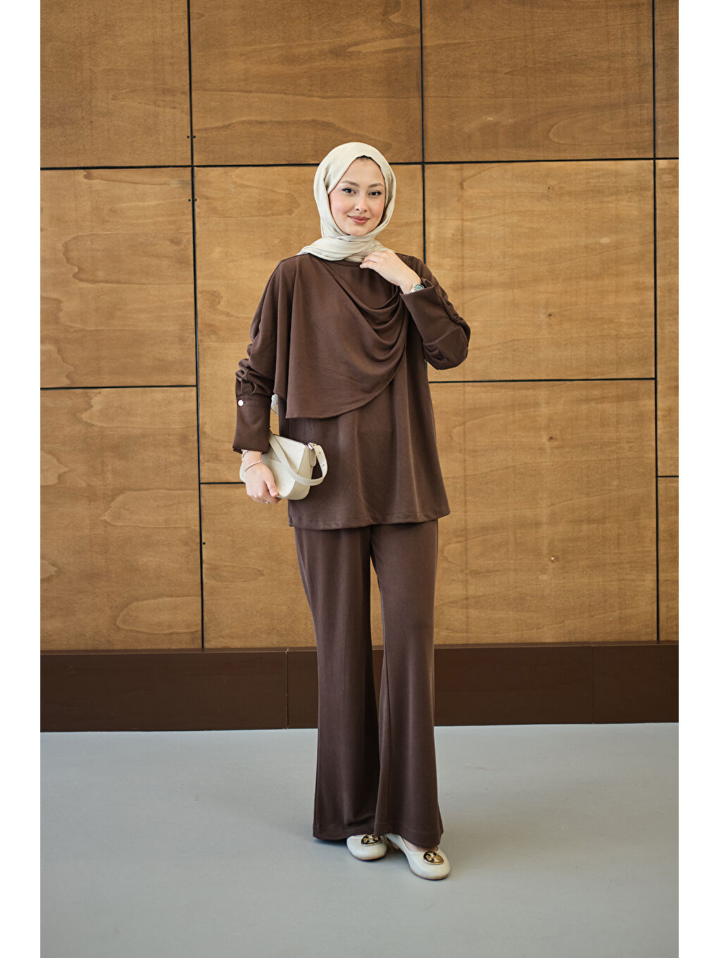 Kadın Yandan Düğme Detaylı Takım Kahverengi-4