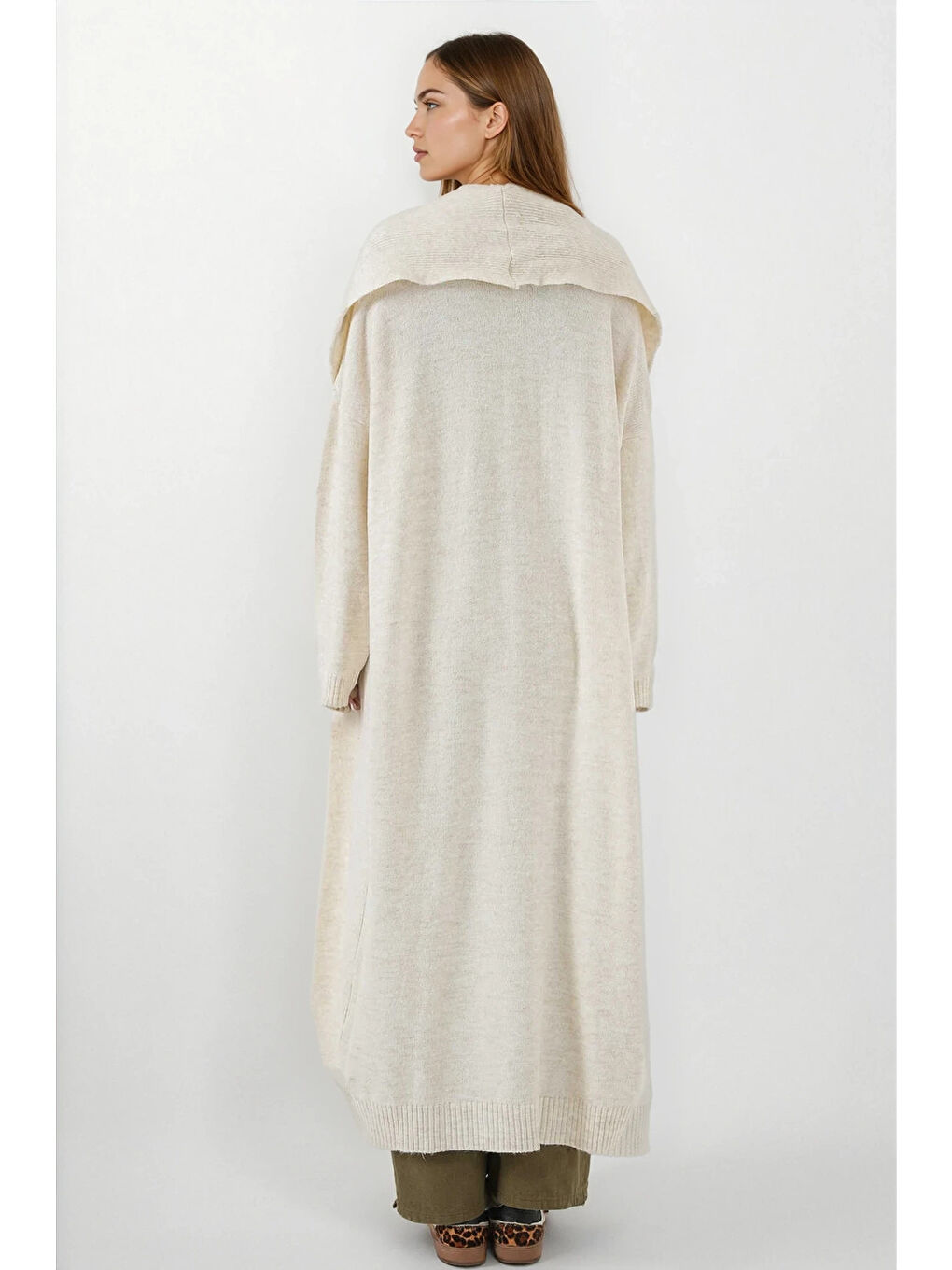 Kadın Ekru Oversize Uzun Triko Hırka HZL25W-BD1103041-3