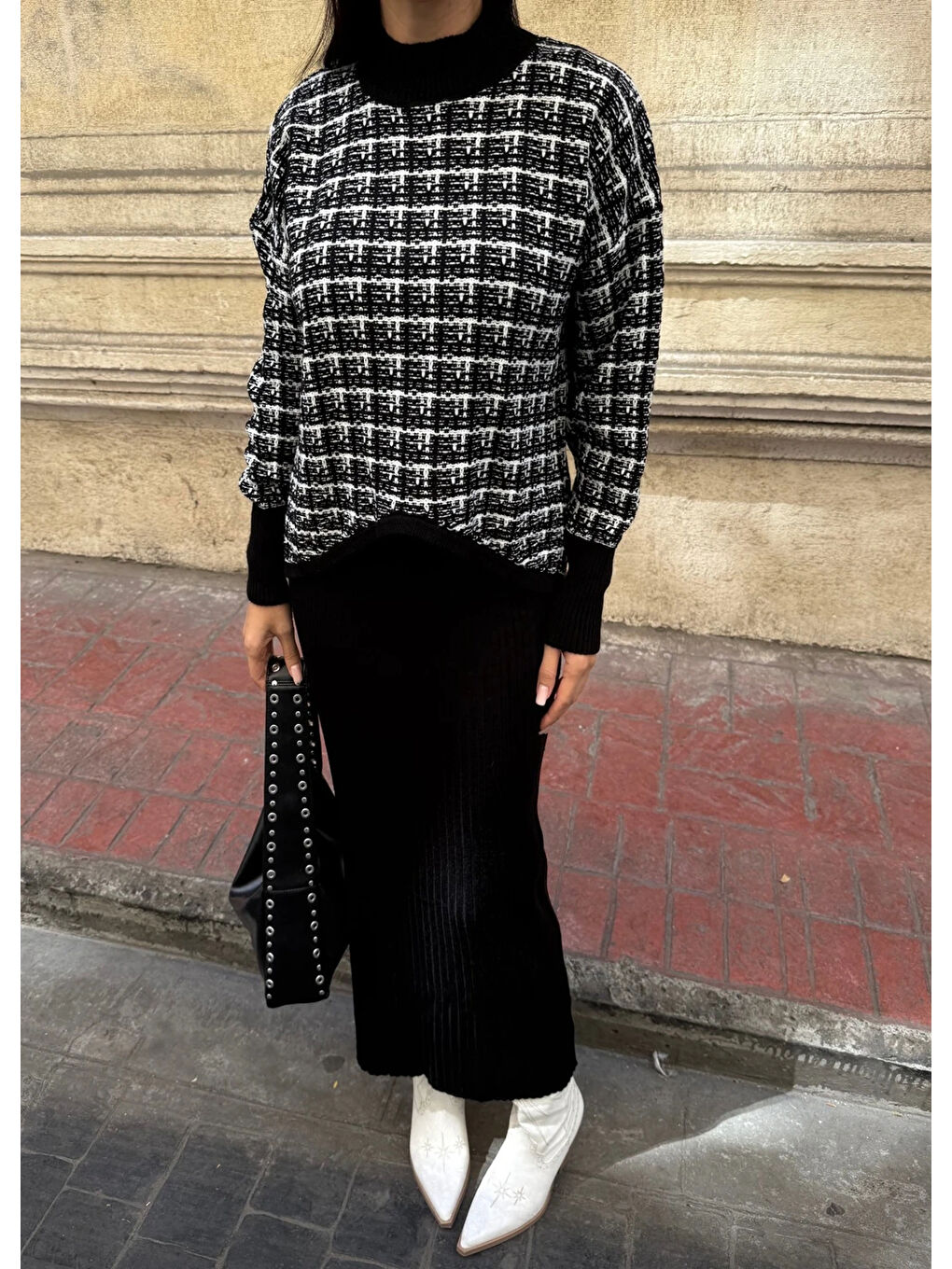 Ekose Desenli Kazak ve Elbise Triko Takım Siyah-3