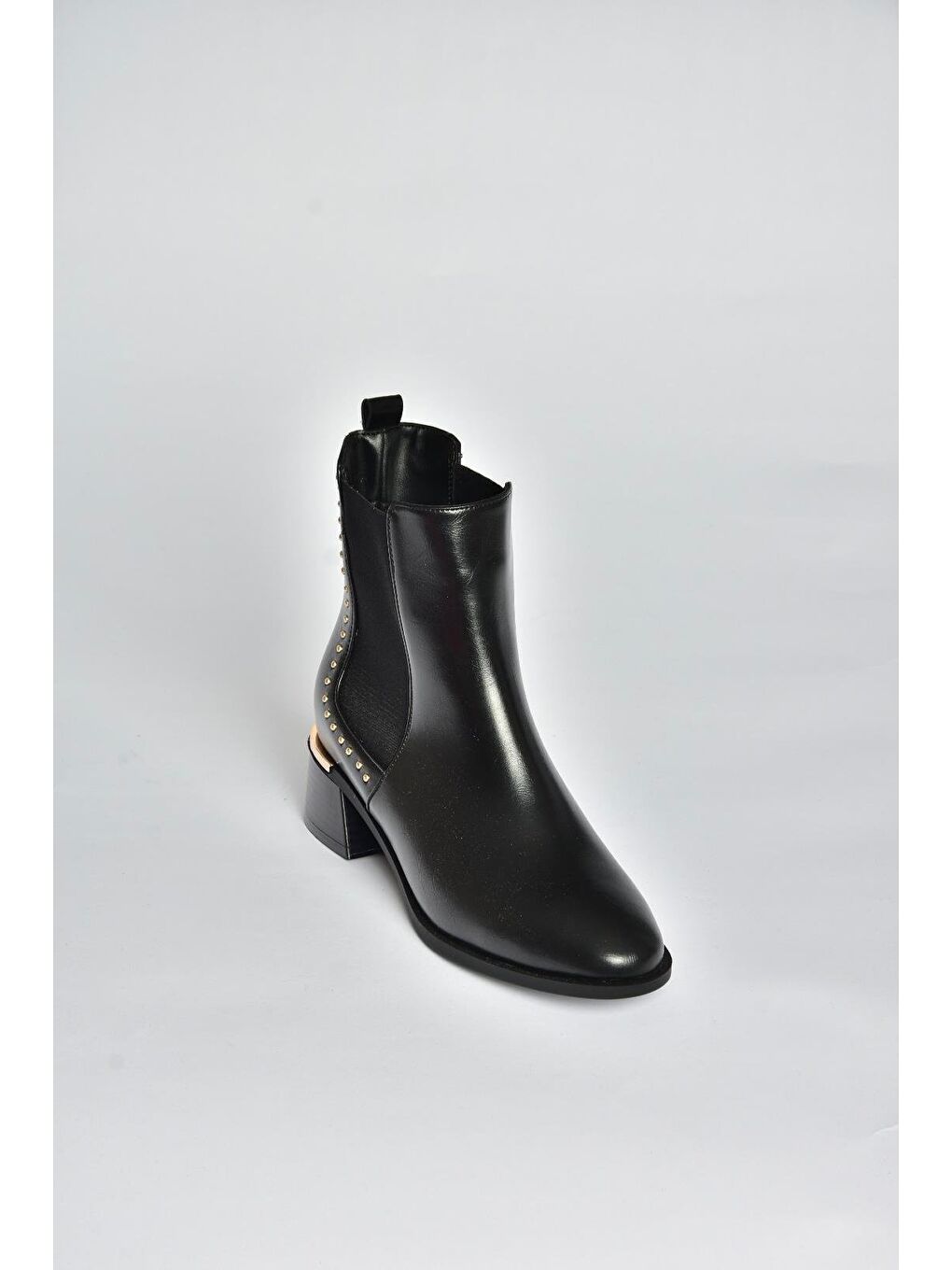 Siyah Kadın Bot V518978209-4