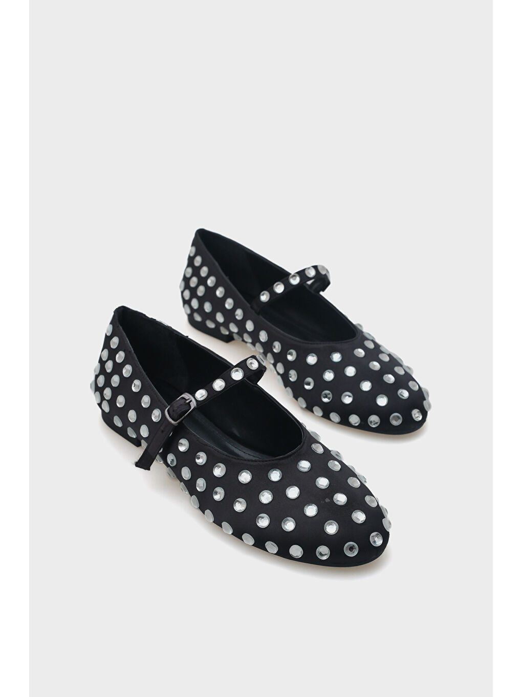 Siyah Athena Kadın Taşlı Kemer Detaylı Babet-1