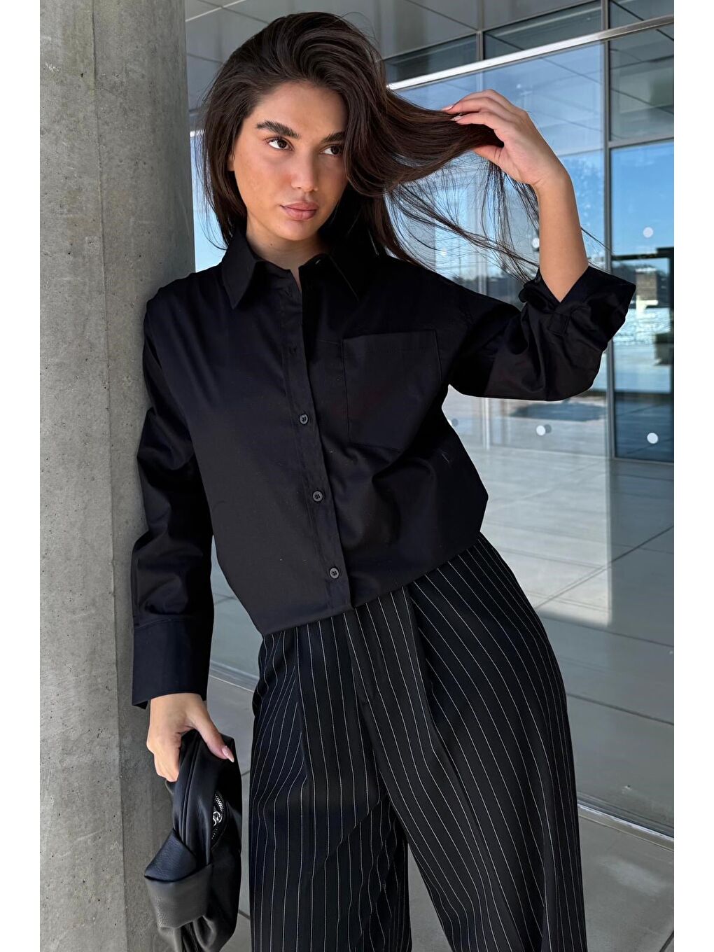 Siyah Cep Detaylı Basic Kadın Gömlek Mg2737-7