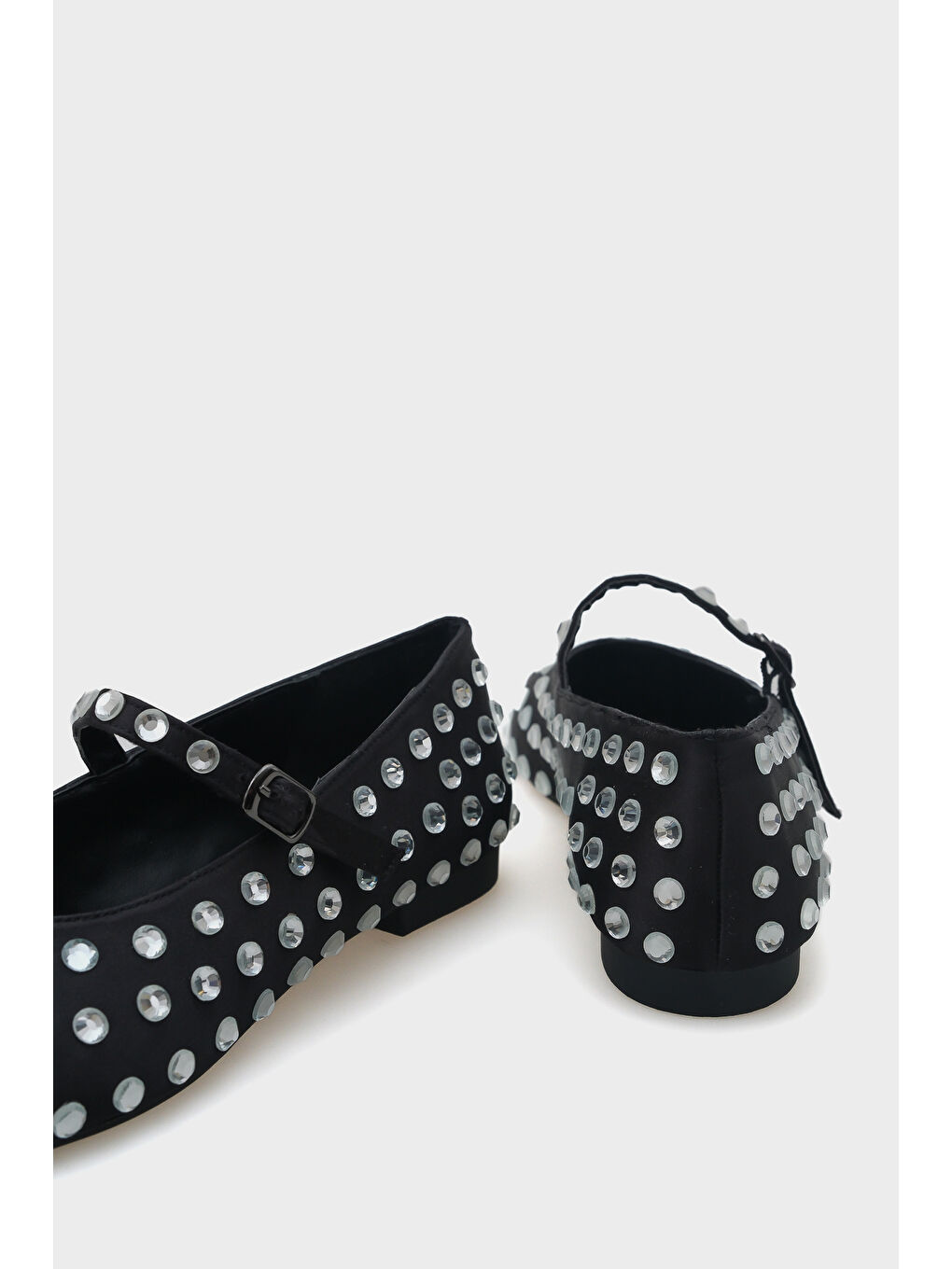 Siyah Athena Kadın Taşlı Kemer Detaylı Babet-4