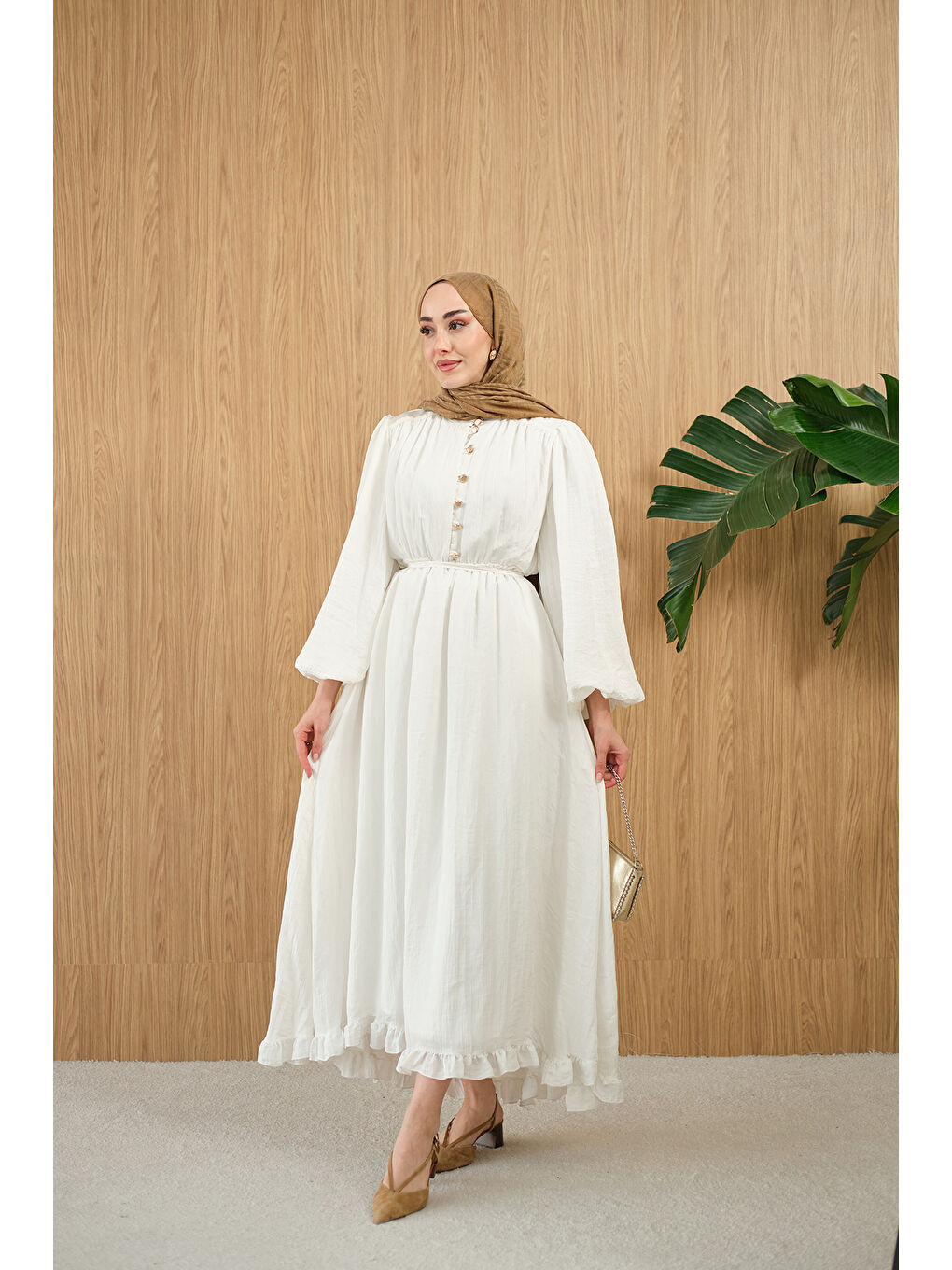 Kadın Asimetrik Fırfırlı Bel Bağlamalı Piliseli Elbise Beyaz-1