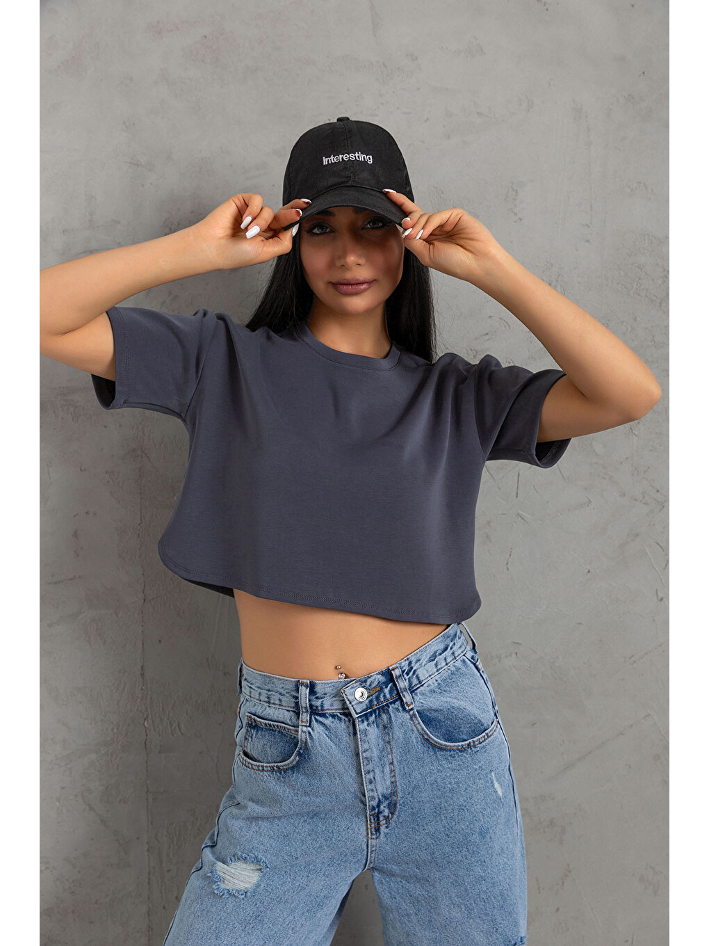 Gri Ultra Yumuşak Dokunuş: Modal Crop Top Serisi Kadın Tişört @Savona-3