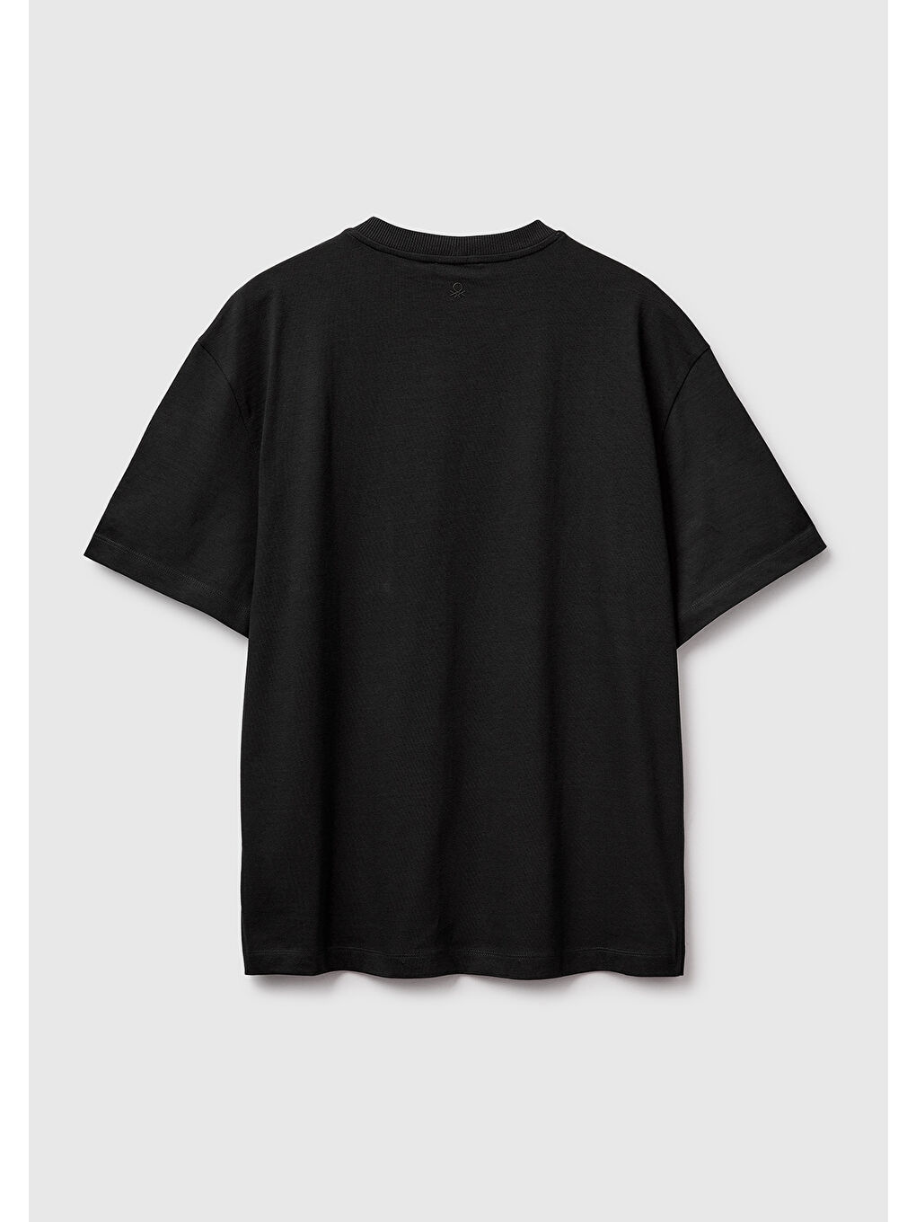 Erkek Siyah  %100 Pamuk Cepli Arkası Logo Nakışlı Bisiklet Yaka T-Shirt-1