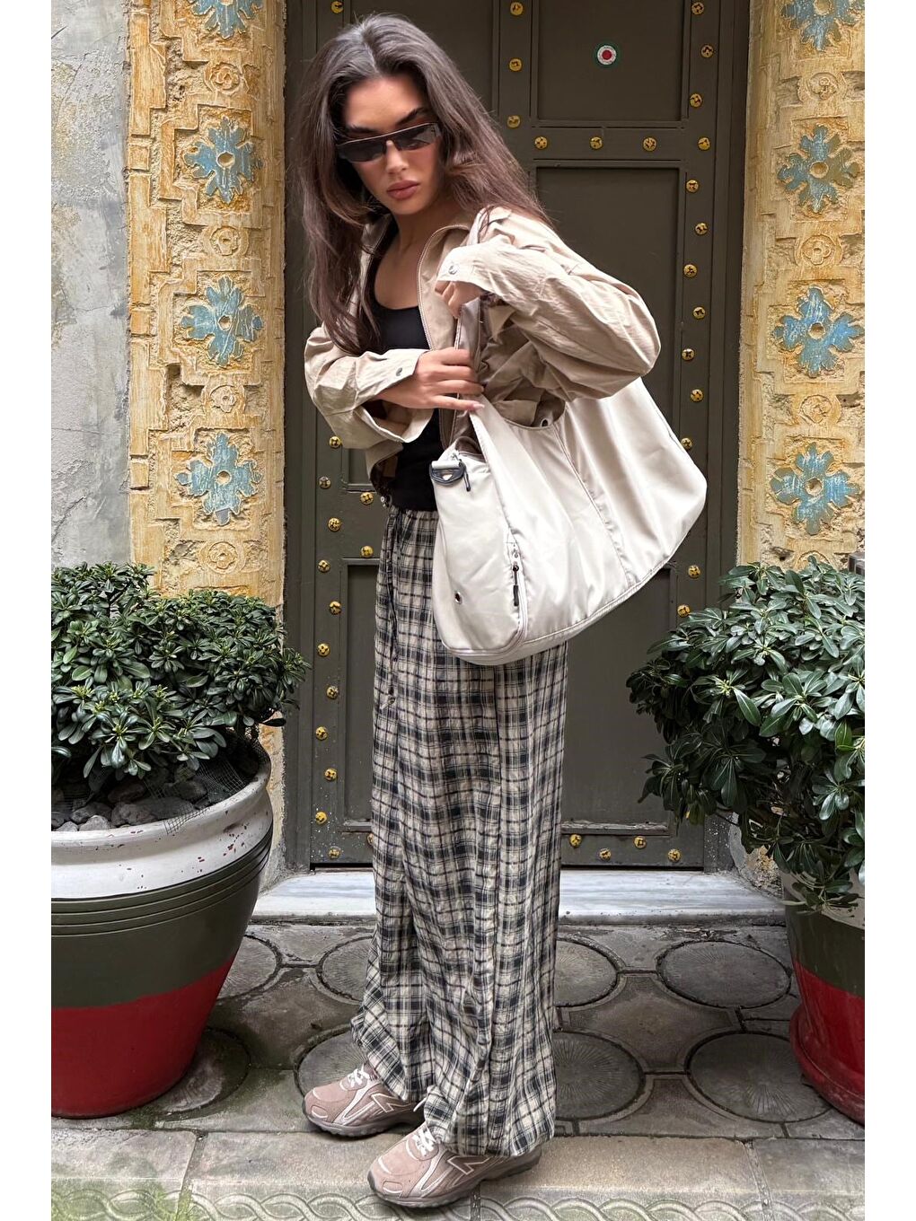 Bej Ekose Desenli Yüksek Bel Balon Fit Kadın Pantolon Mg2726-5