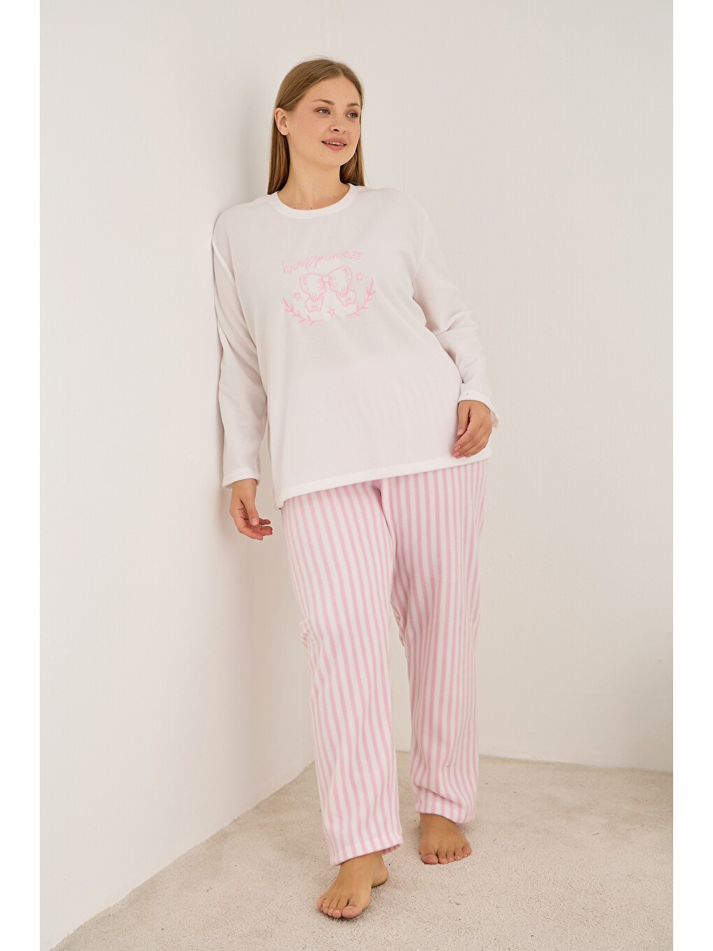 Karışık Nakışlı Büyük Beden Polar Kışlık Örme Pijama Takım 25222570-2